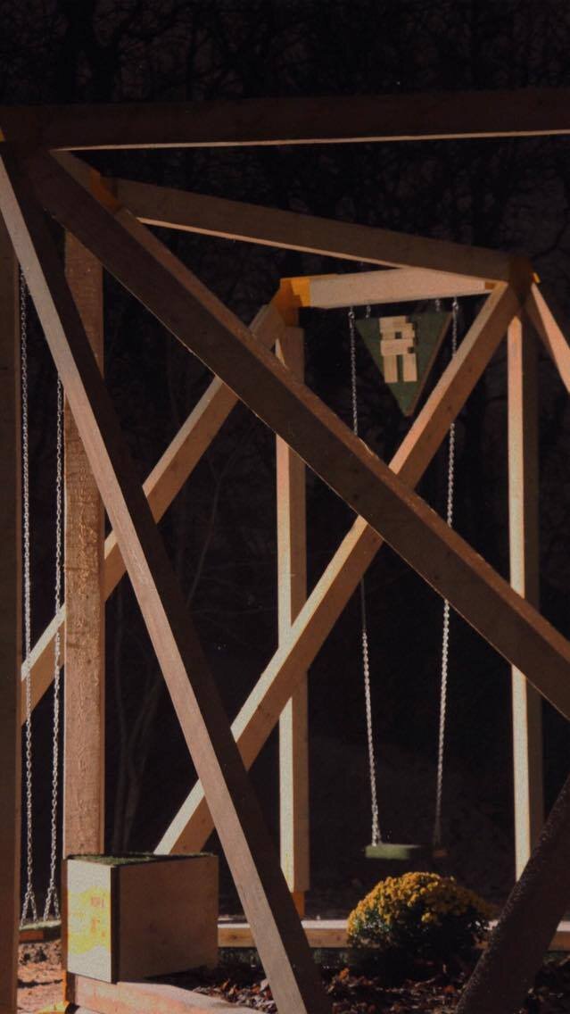 Pieturvieta: Rucka, swings Cēsis, NOMAD architects, arhitekti