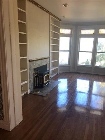 2022 interior bay.jpeg