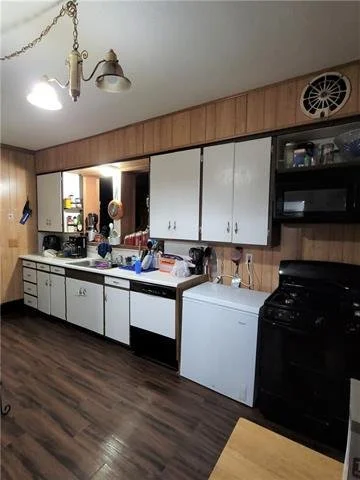 2022 kitchen3.jpeg