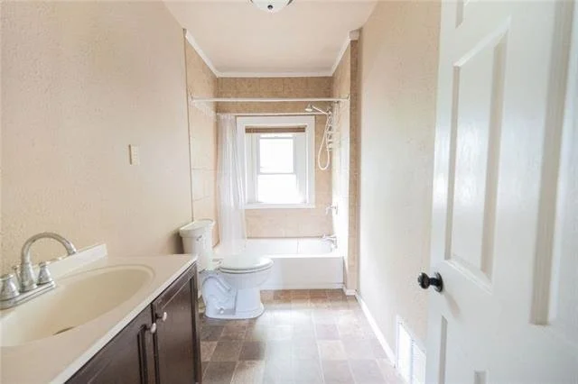 bathroom.jpeg