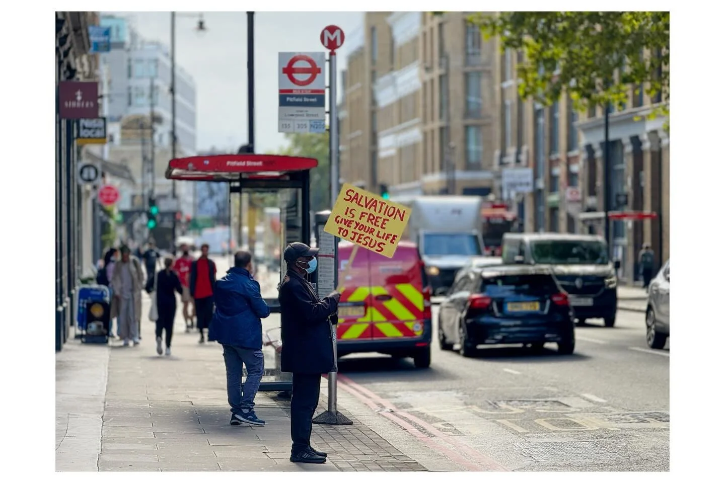 Shoreditch. London. 1.9.25.
#antoxleyphoto #bible #god #jesus #london #photooftheday #photographer #photo #photos #leica
