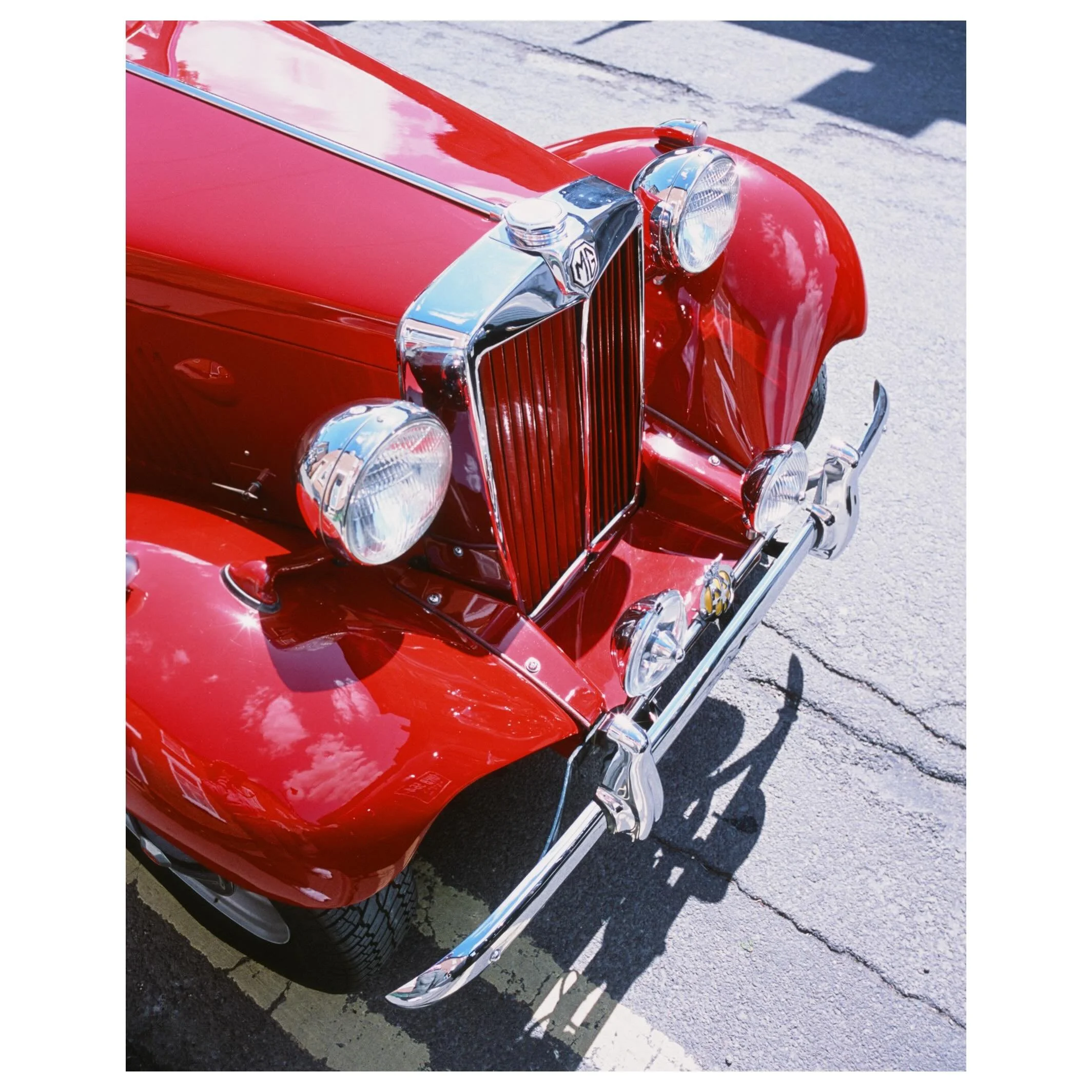 Shot on 35mm Velvia with Leica M4-P
#photographer #photo #photography #car #film