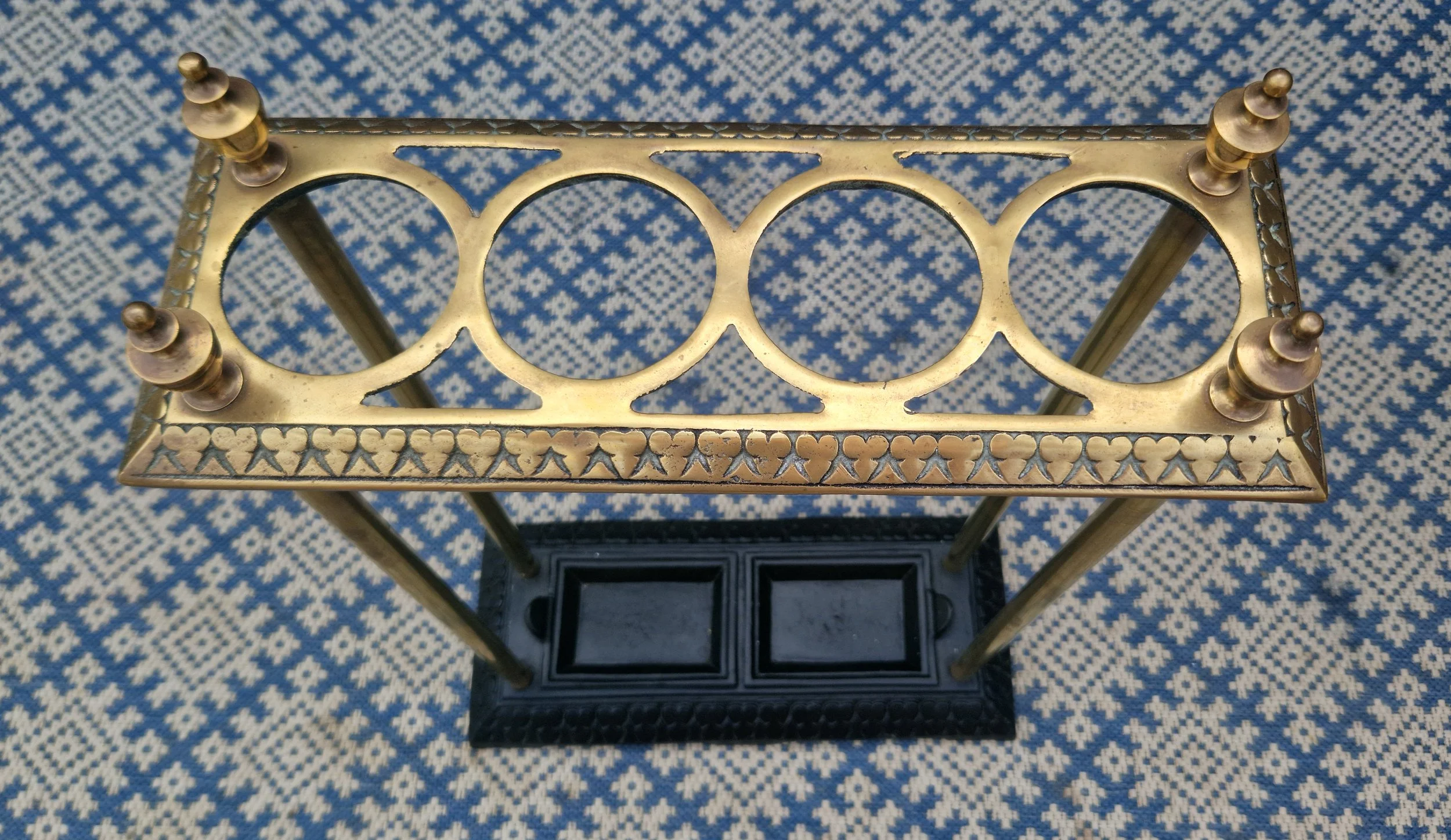 Brass umbrella stand 4.jpg