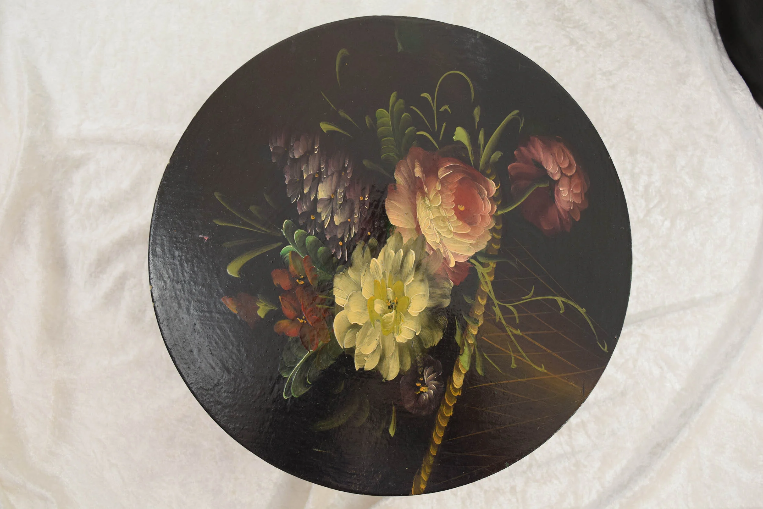 Set of 3 Victorian hand painted hat boxes 5.JPG
