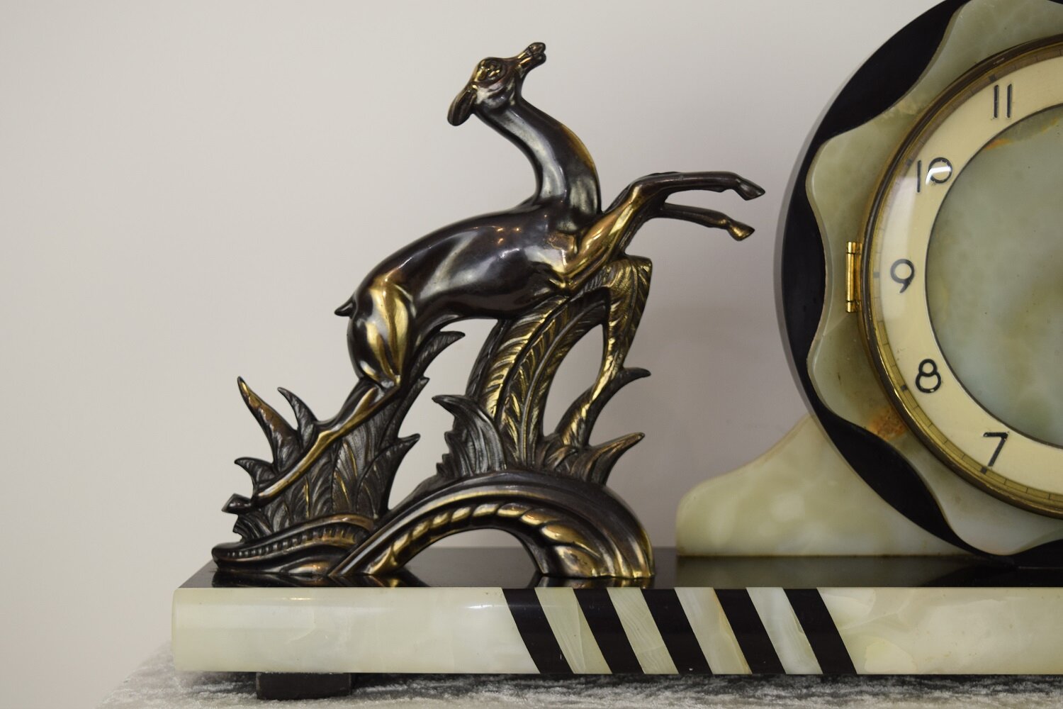 French Onyx and Slate Art Deco Clock 2