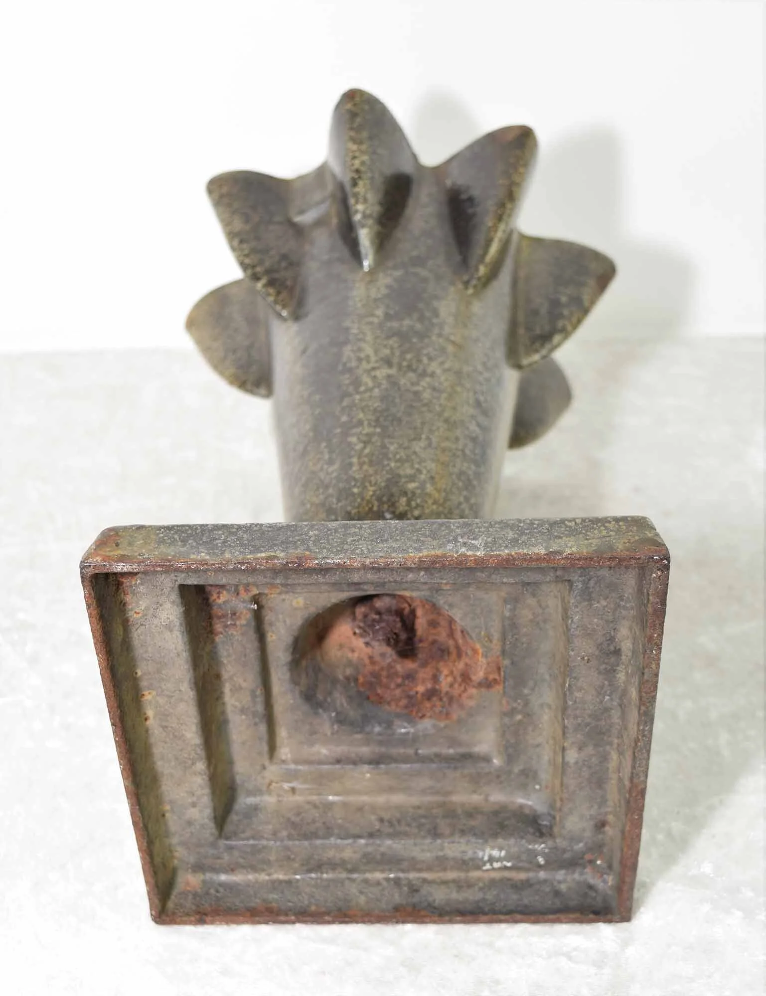 Enamelled Art Deco planter 4.JPG