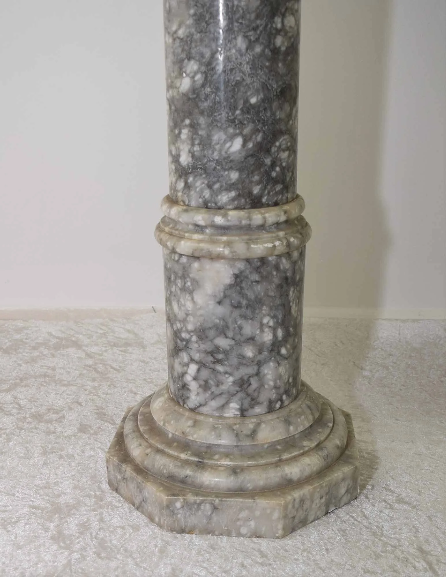 Alabaster stands 5.JPG