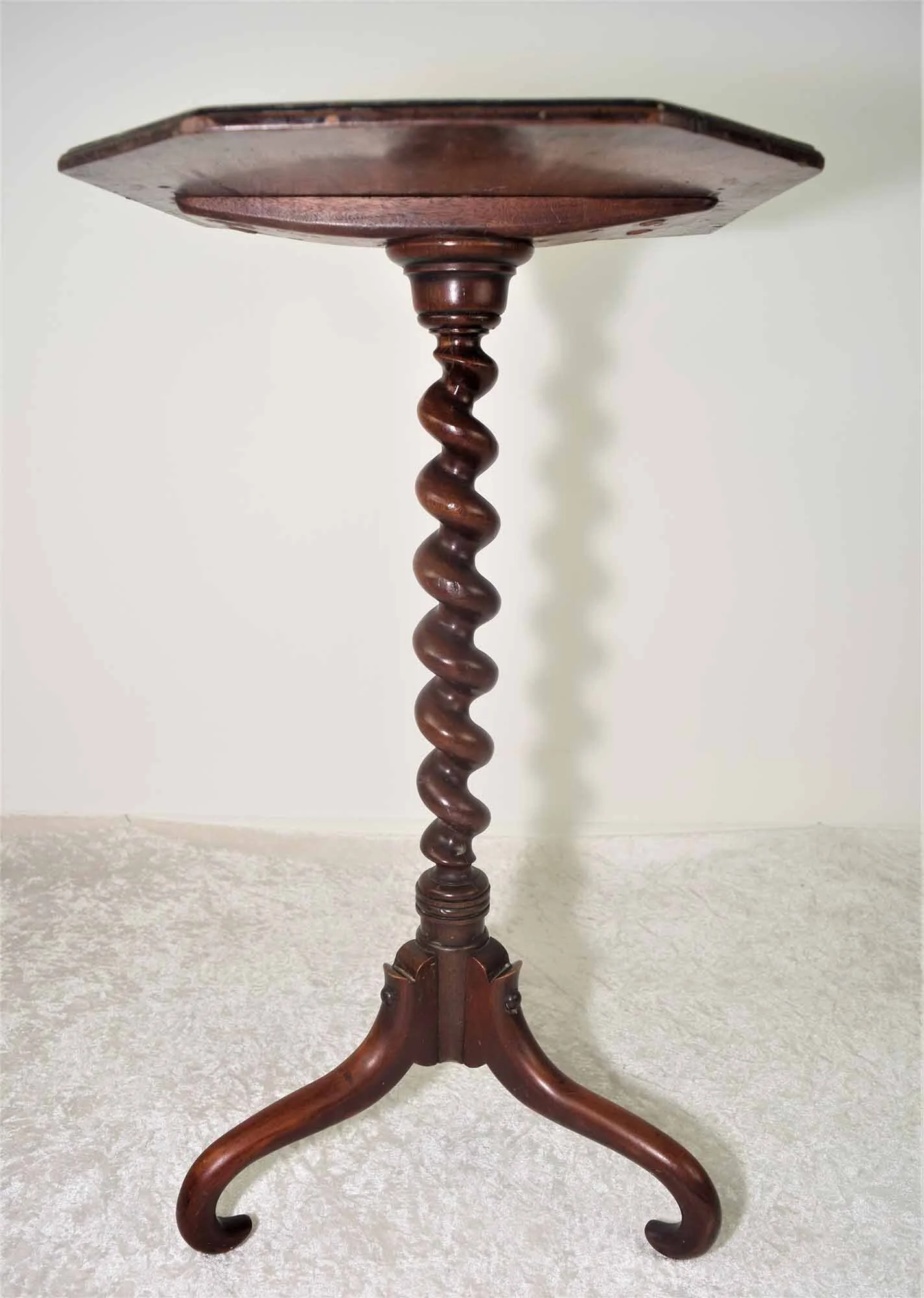 Octagonal side table 2.JPG