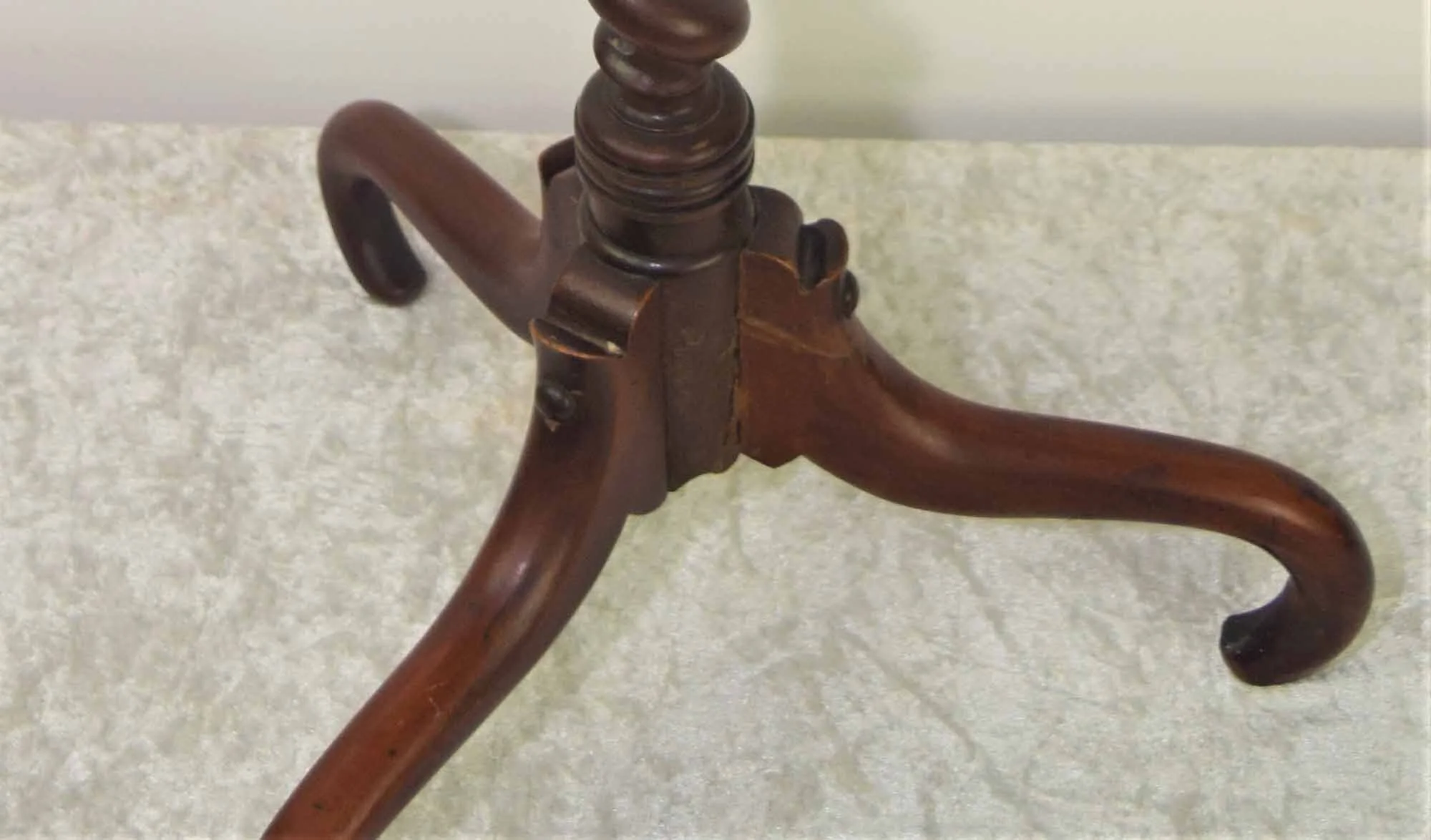 Octagonal side table 7.JPG