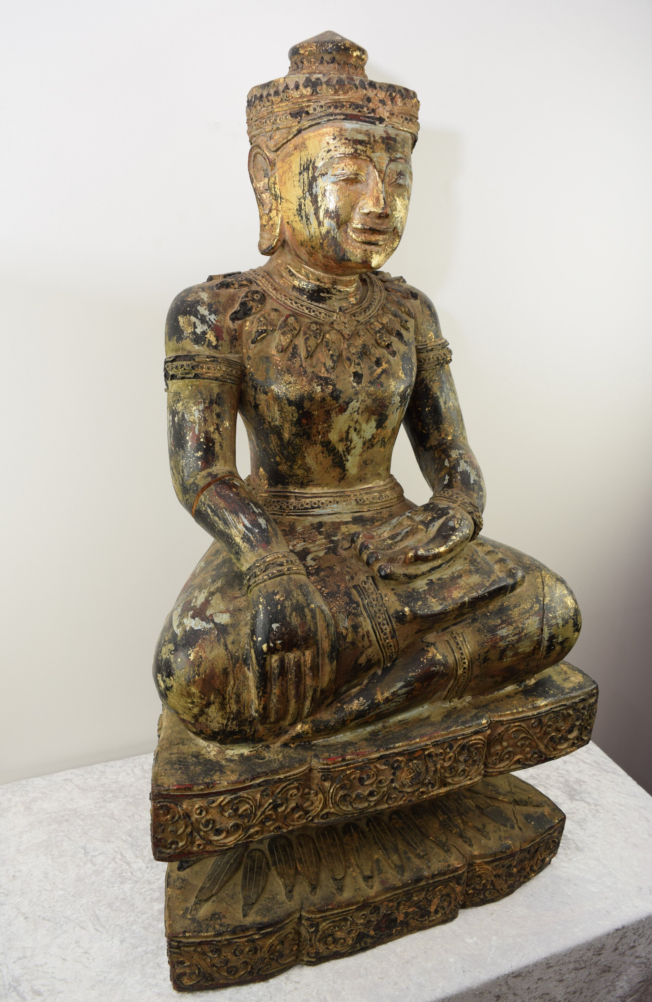 Antique Buddha 4.JPG
