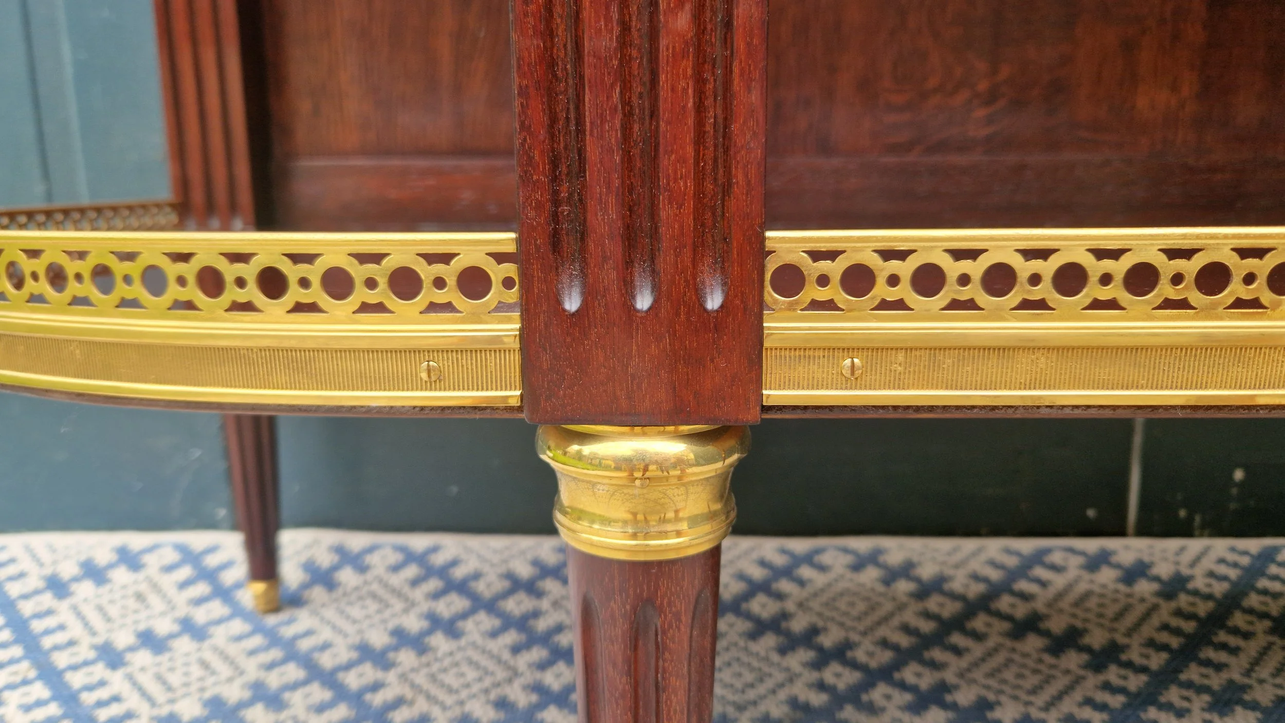 Louis VXI console table 12.jpg