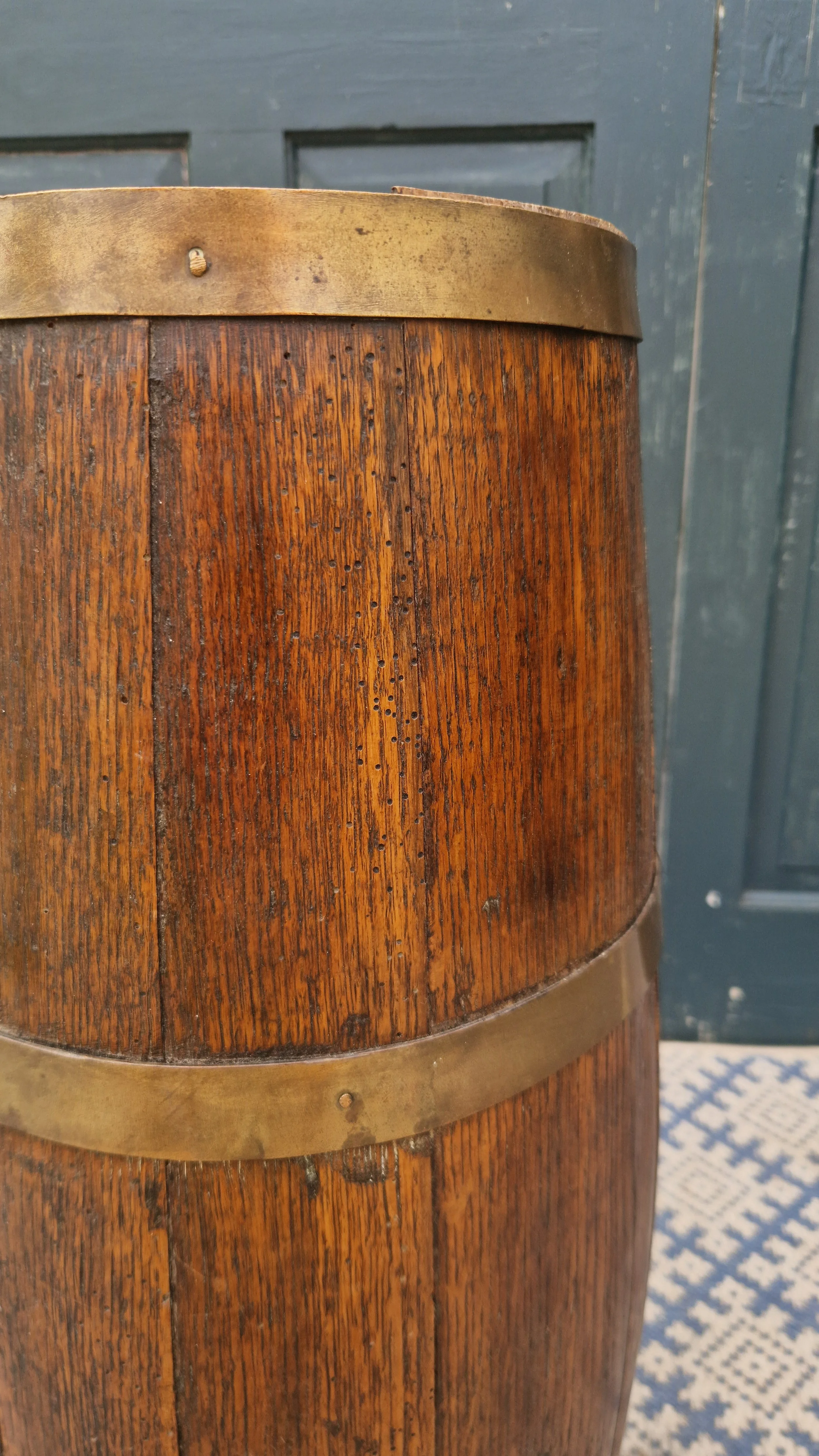 Brass bound oak barrel stick stand 4.jpg