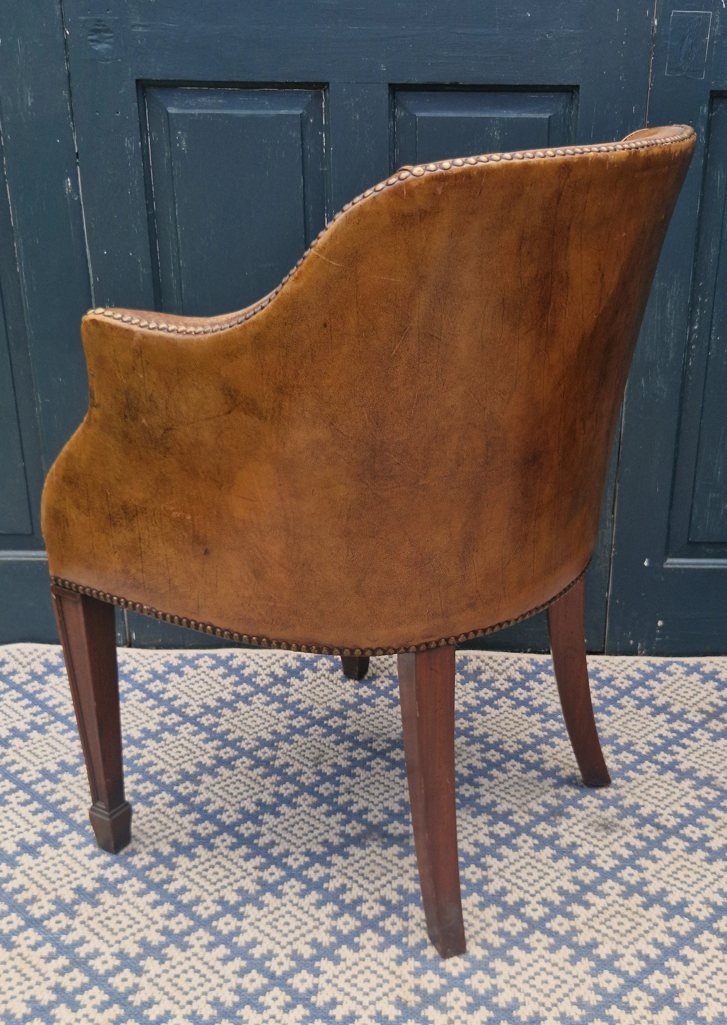 Leather tub chairs 15.jpg