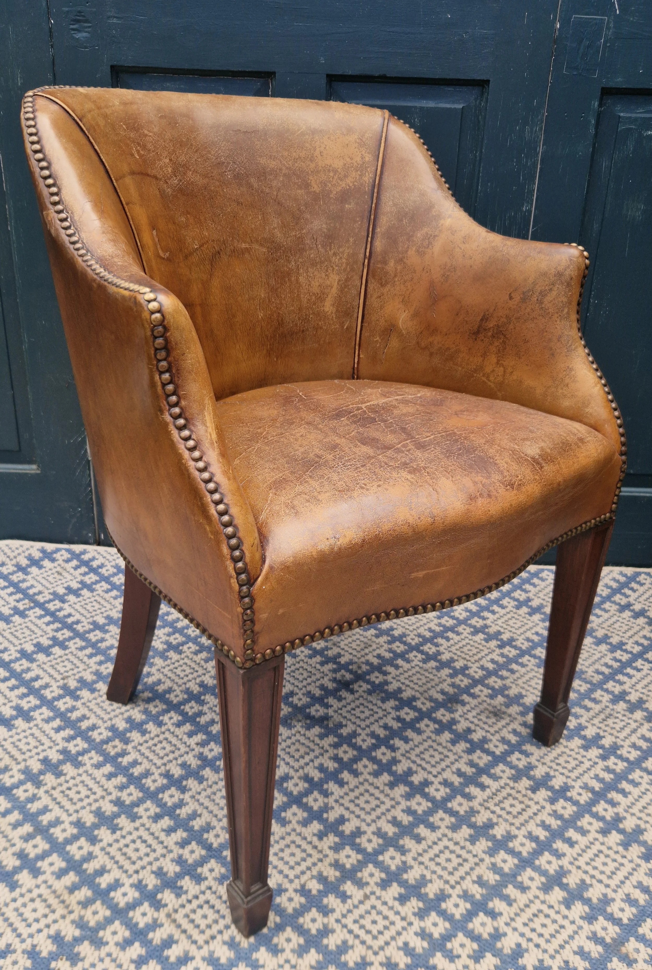 Leather tub chairs 14.jpg