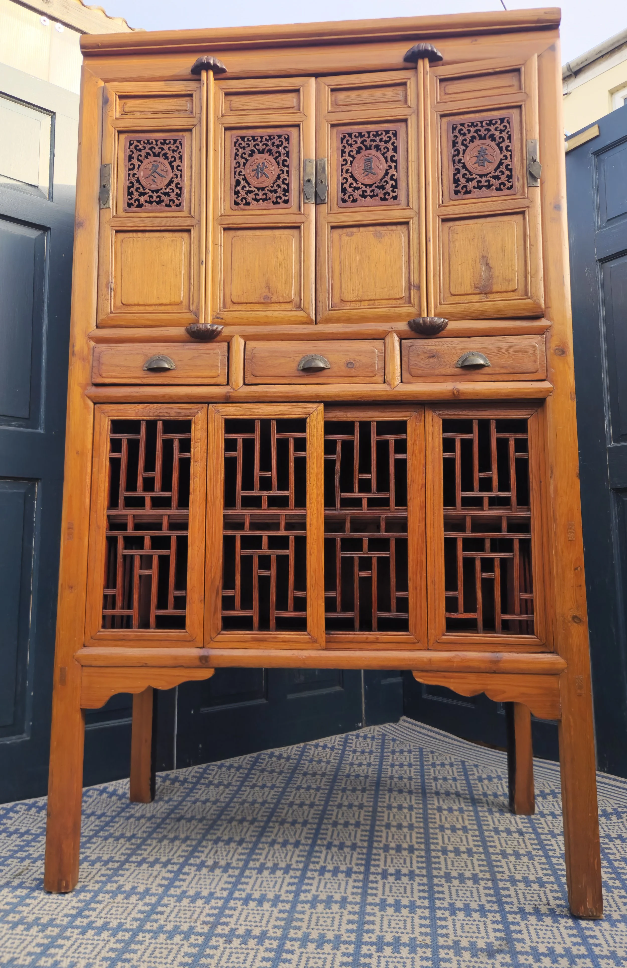 Chinese cabinet 3.jpg