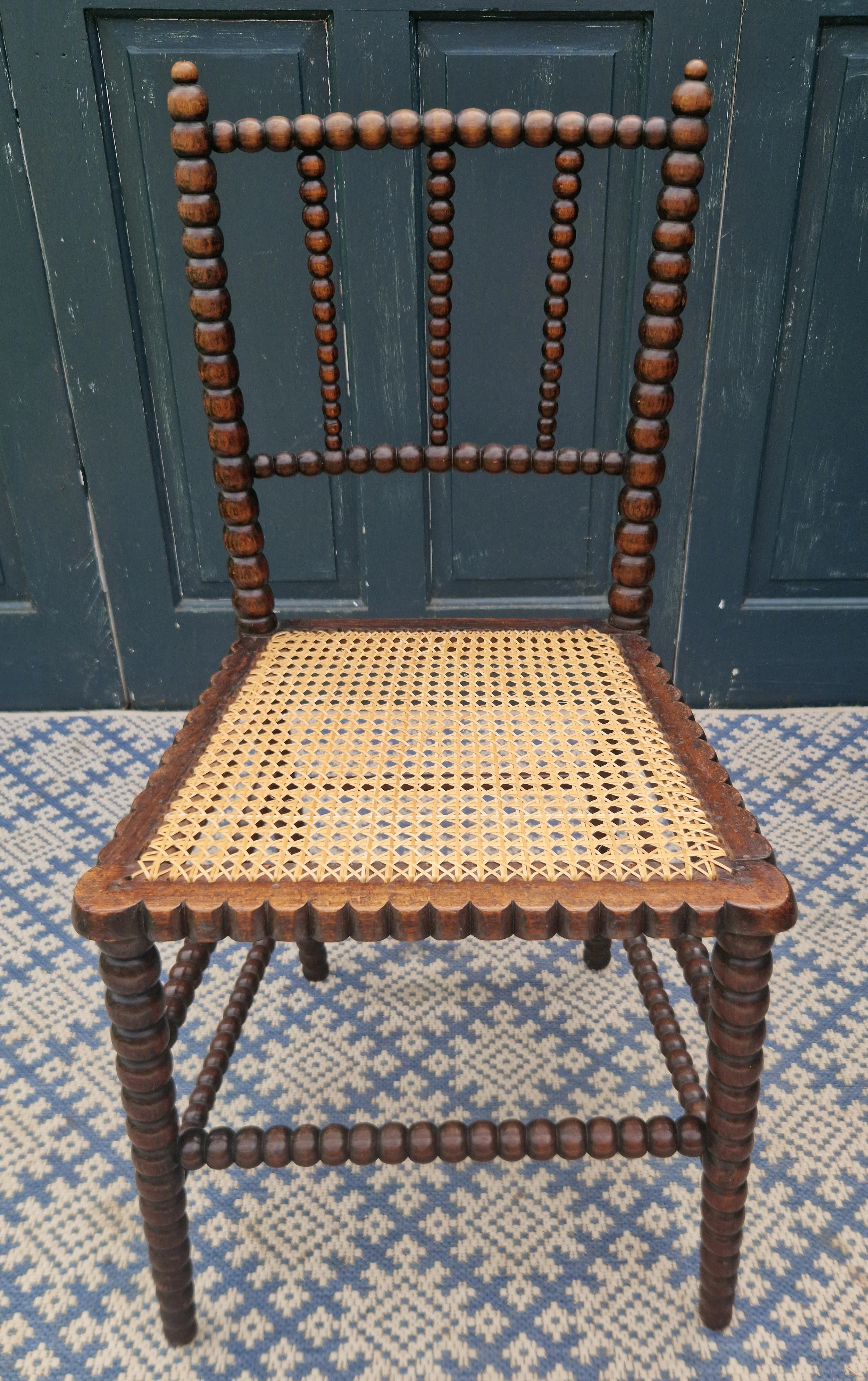 Bobbin turned chair 3.jpg