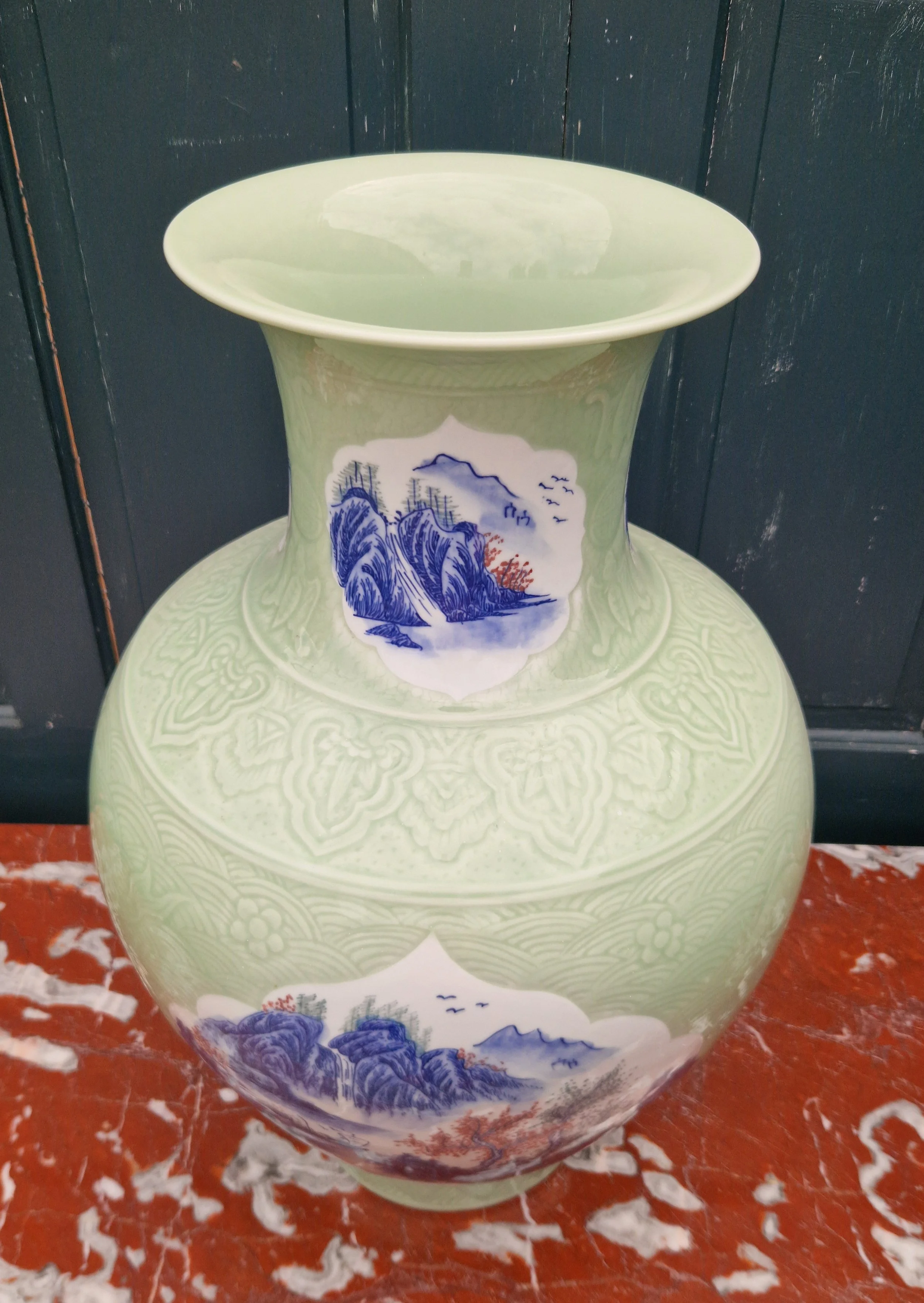 Chinese floor standing vase 5.jpg