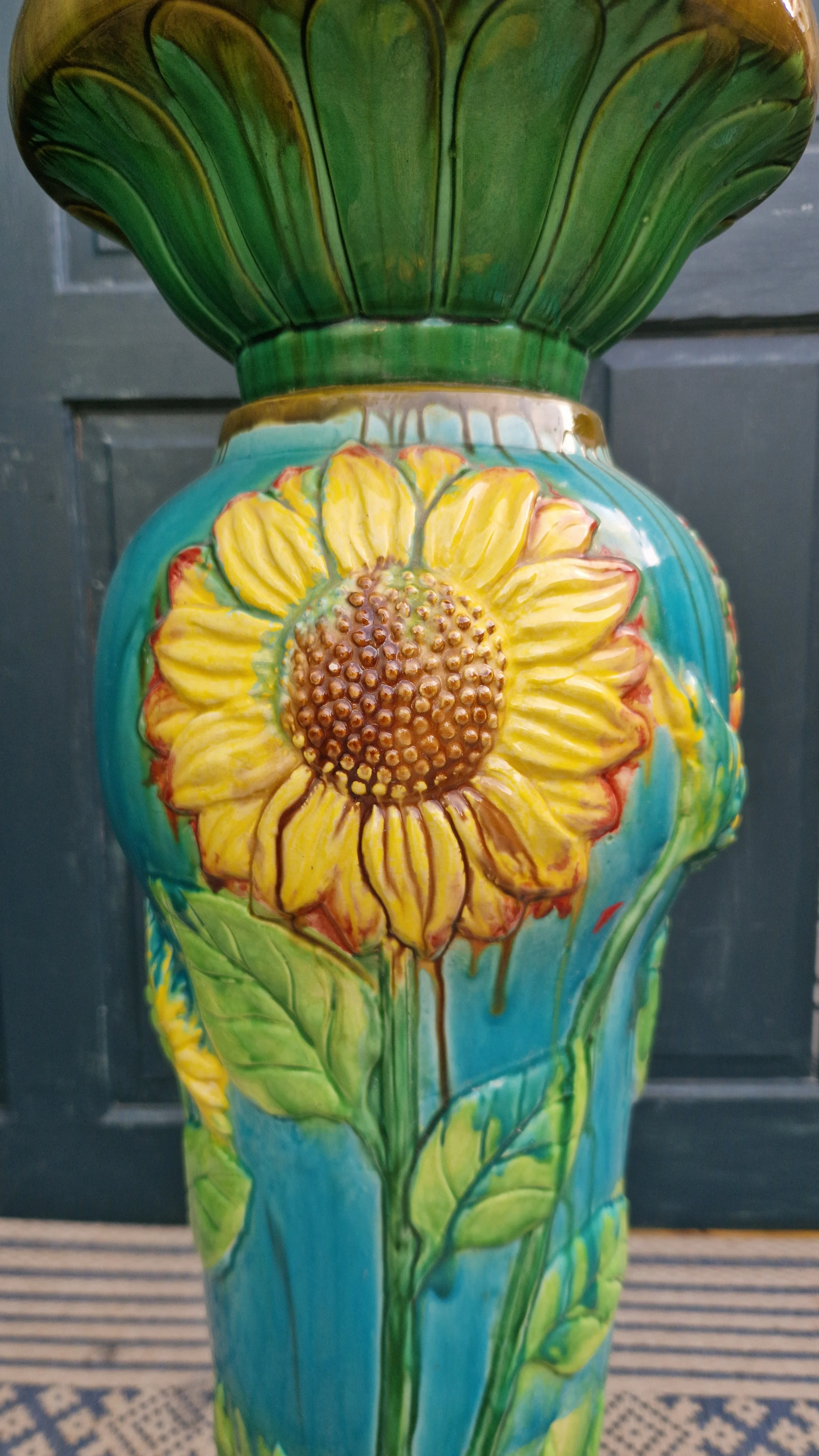 Majolica Jaridiniere 8.jpg