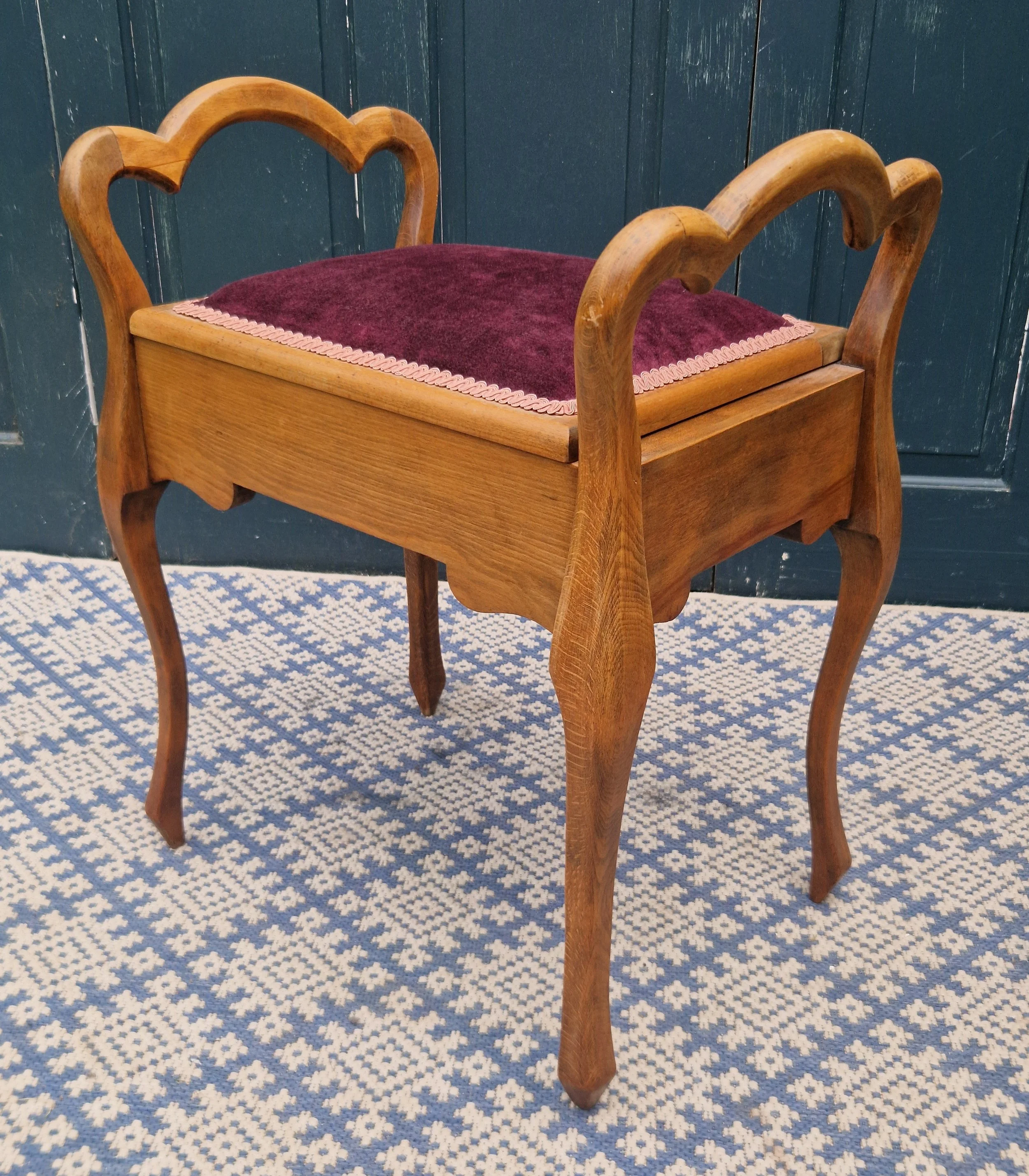 Piano stool Edwarian 3.jpg