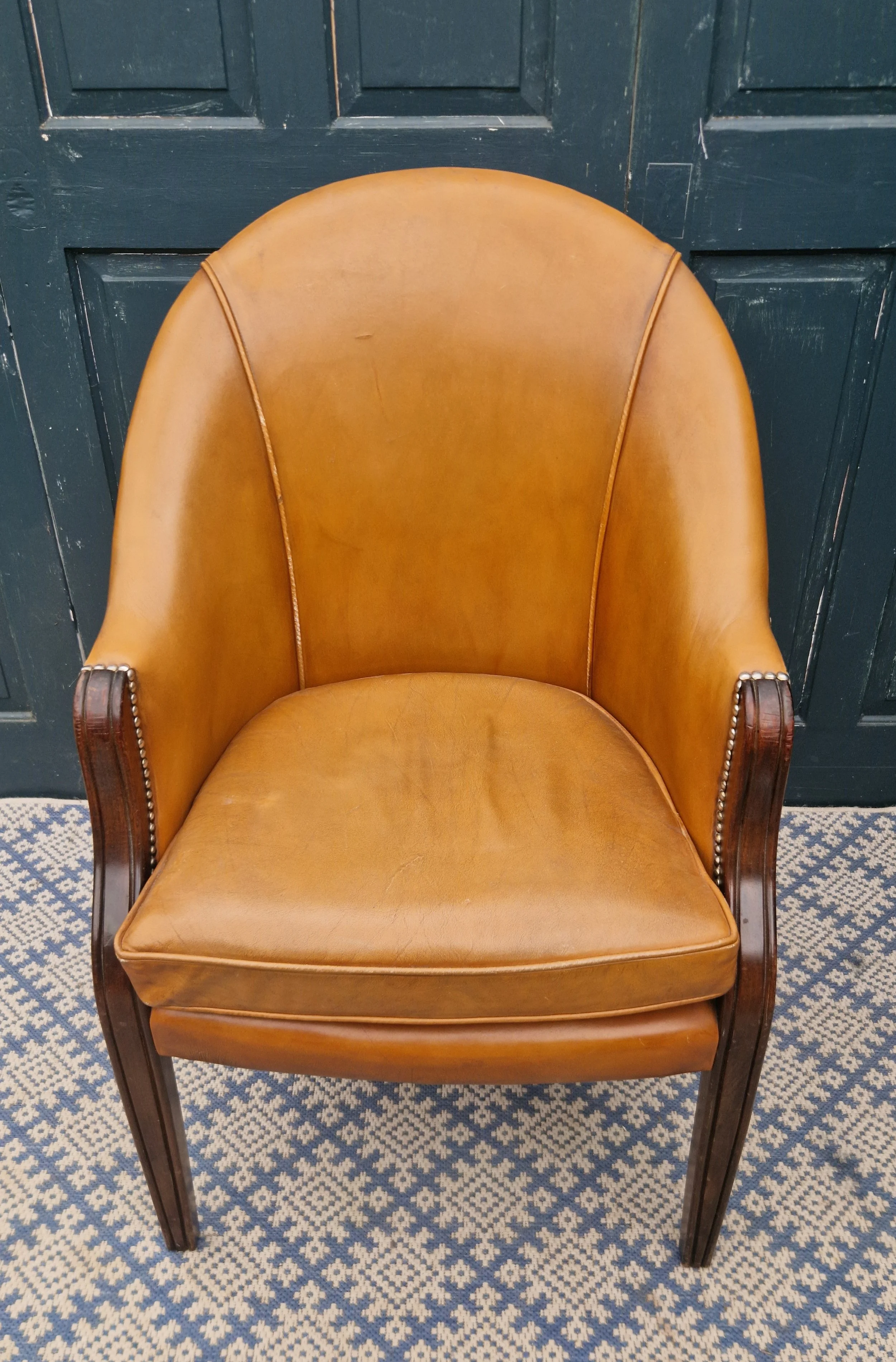 tan leather tub chair 3.jpg