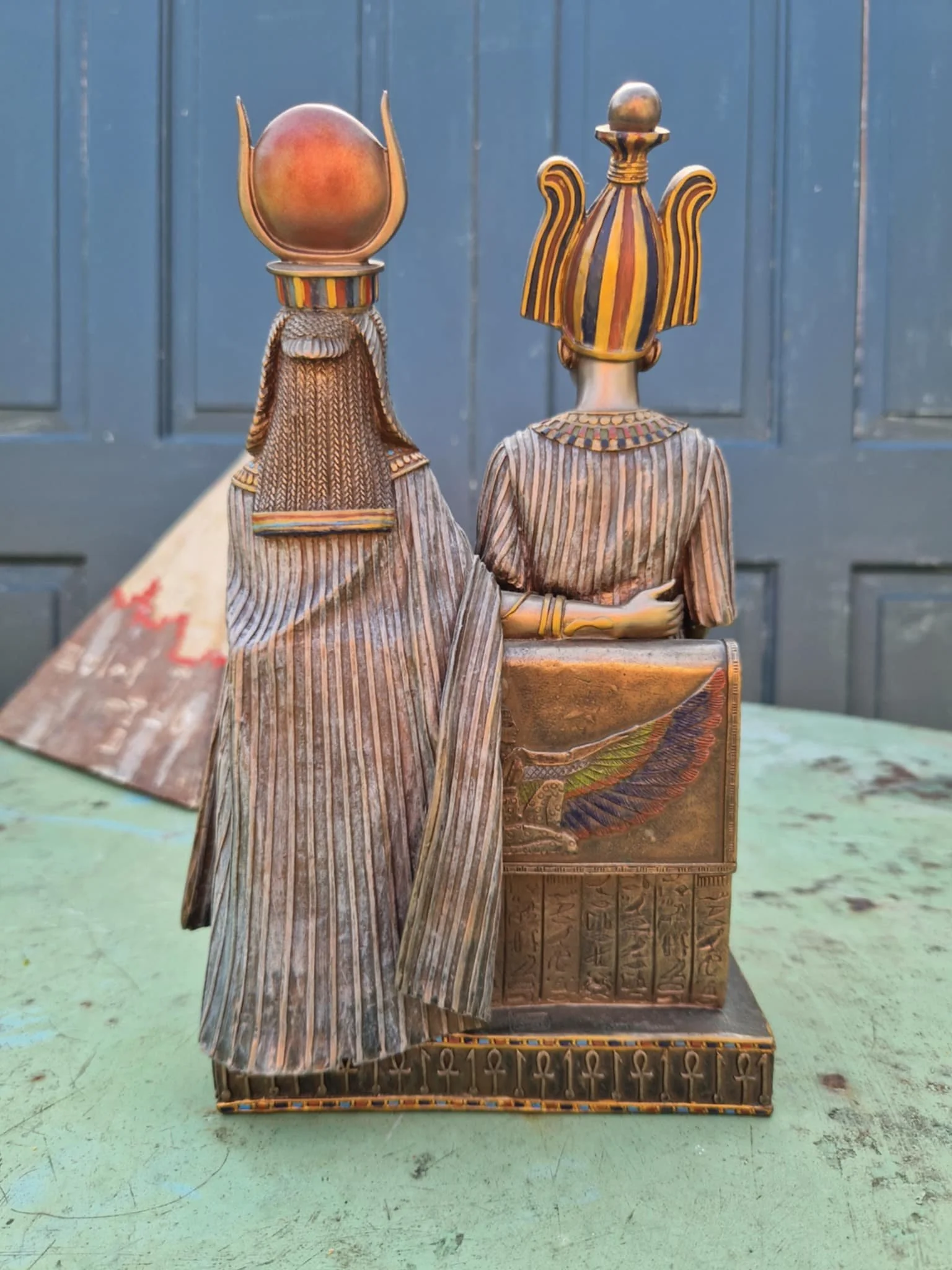 Pharaoh and Isis statue 8.jpg