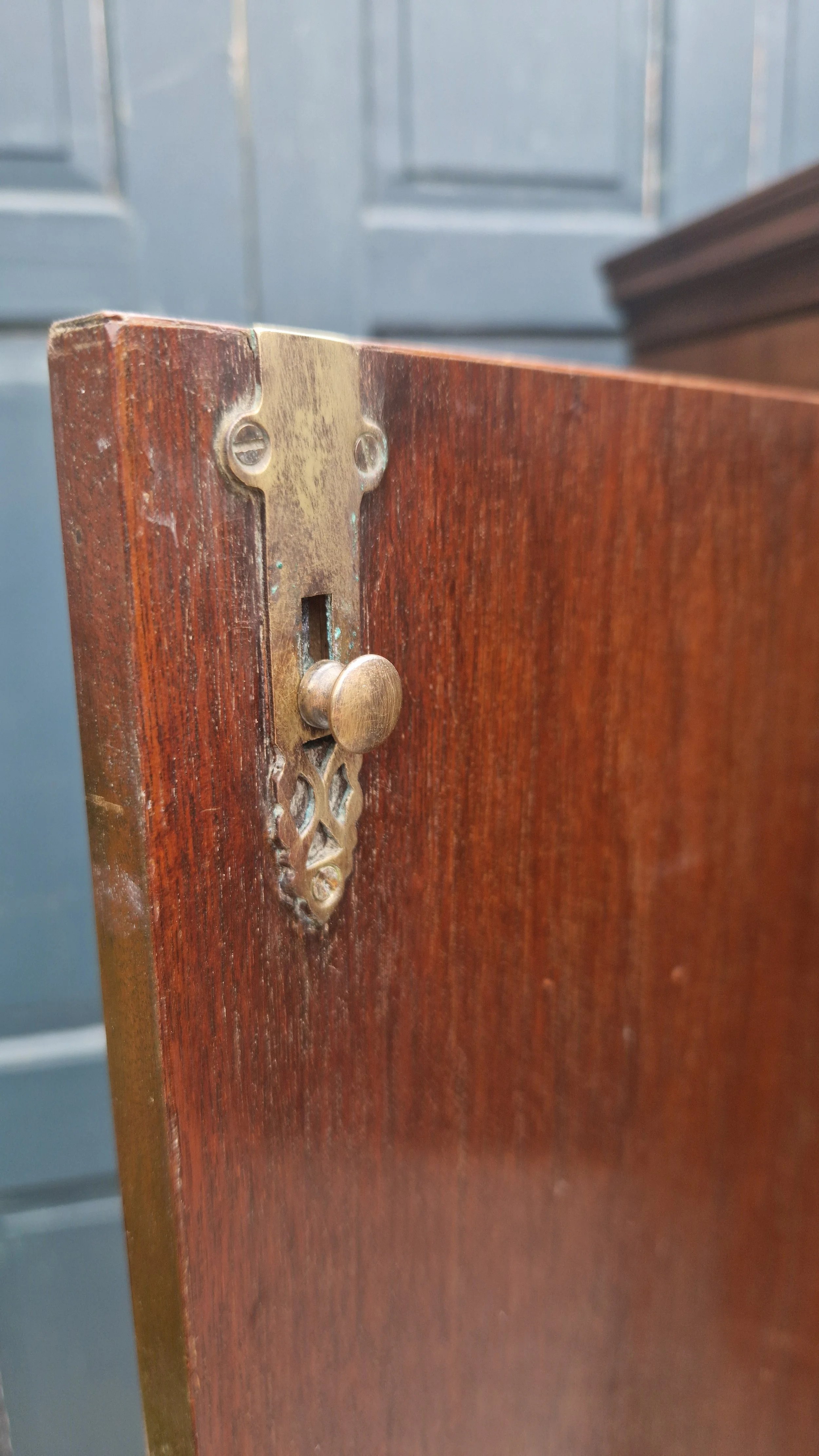 Egyptian revival Mahogany cabinet 12.jpg