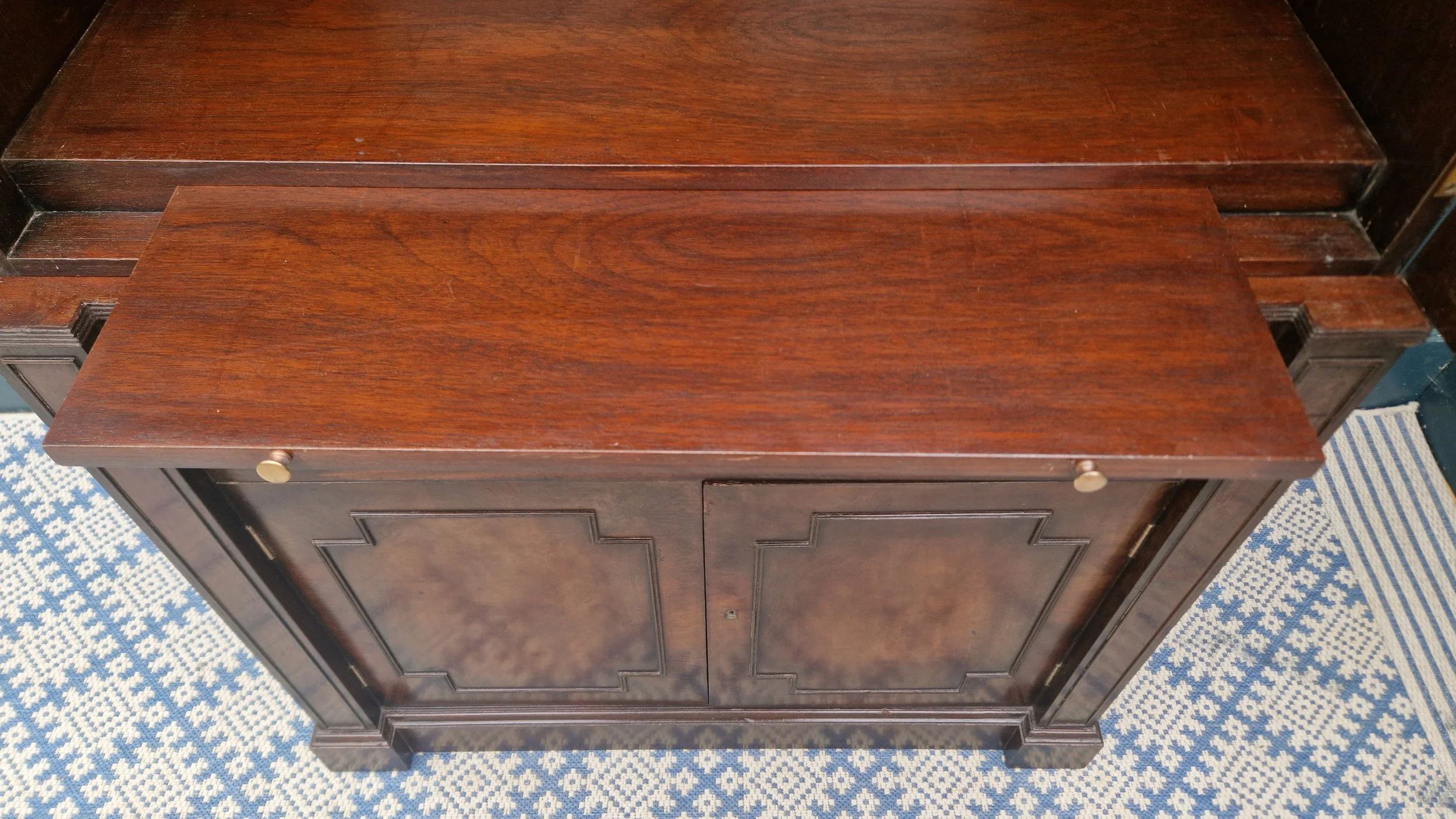 Egyptian revival Mahogany cabinet 8.jpg