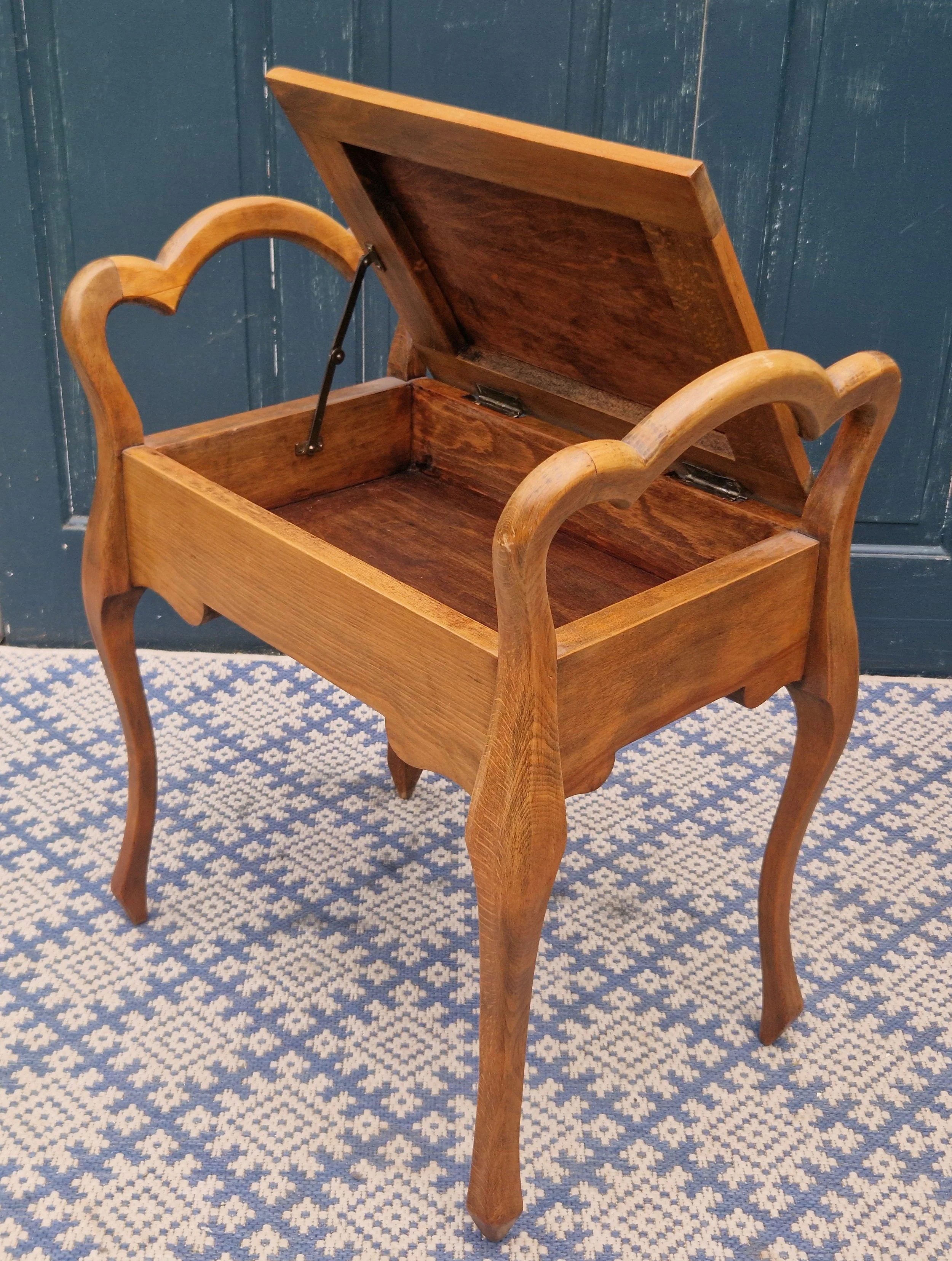Piano stool Edwarian 5.jpg