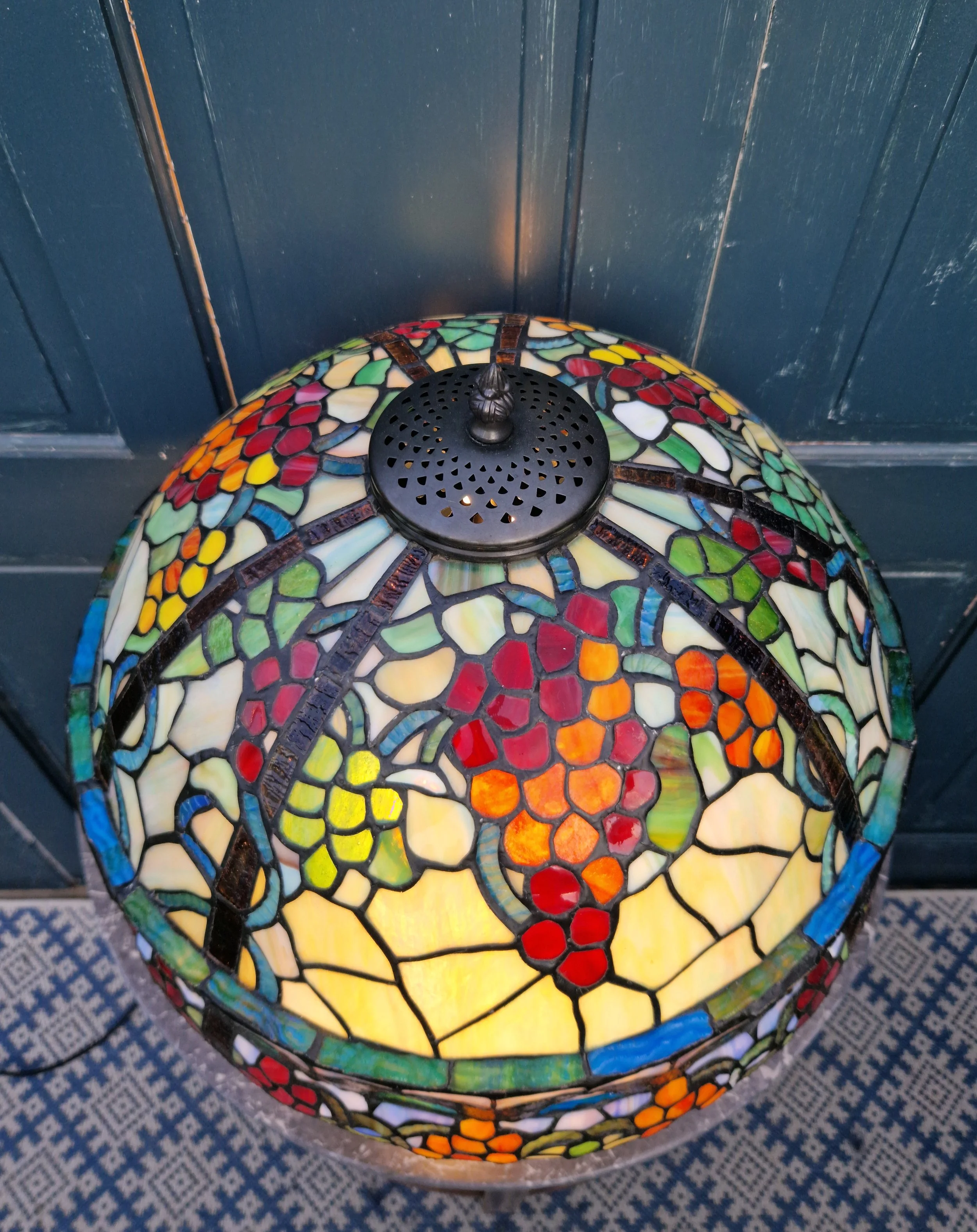 Tiffany style lamp 11.jpg