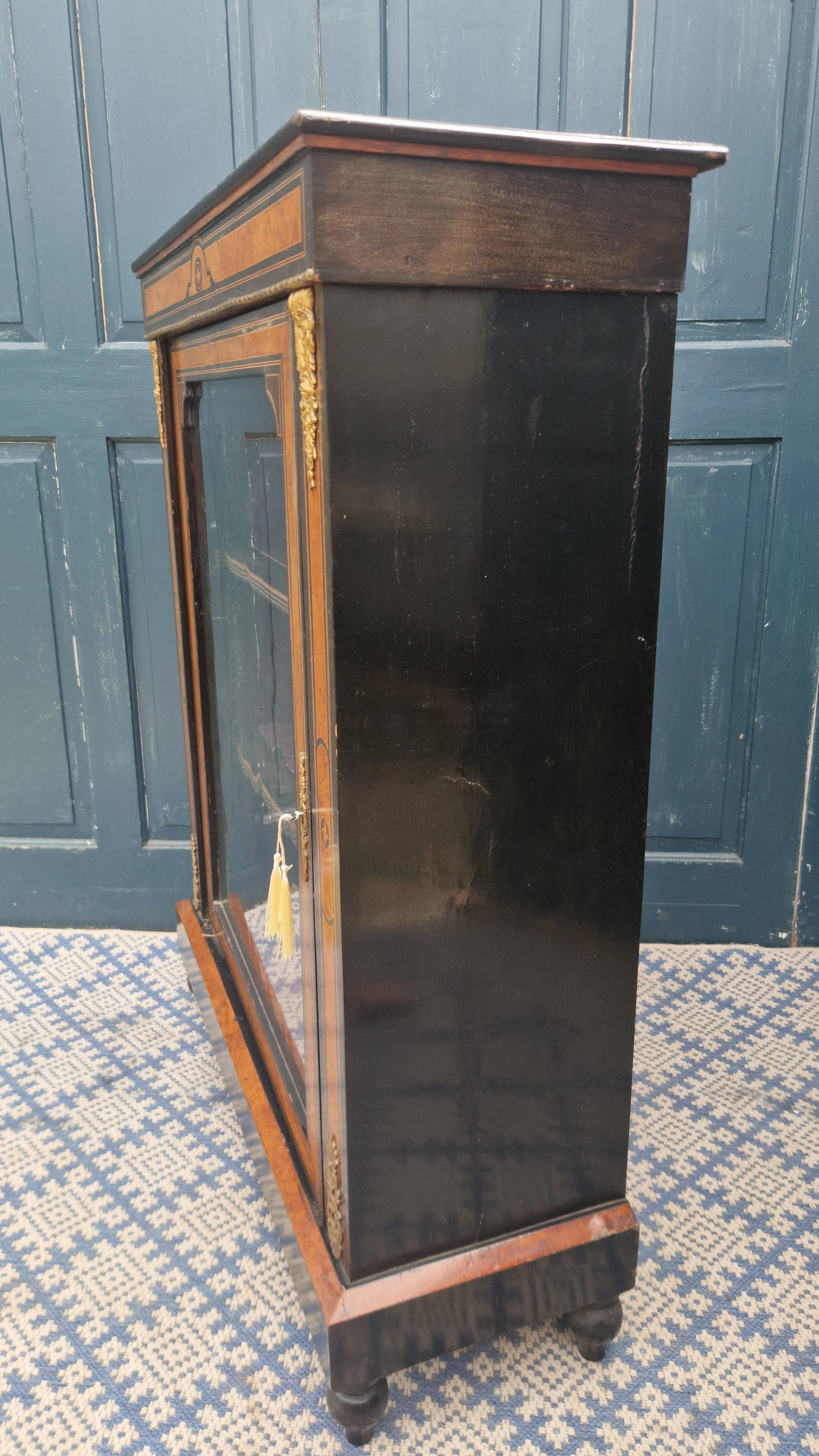 Pier Cabinet 4.jpg