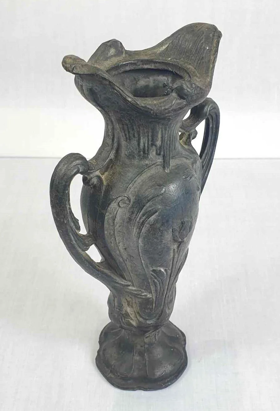Art Nouveau pewter flower vase 5.jpg