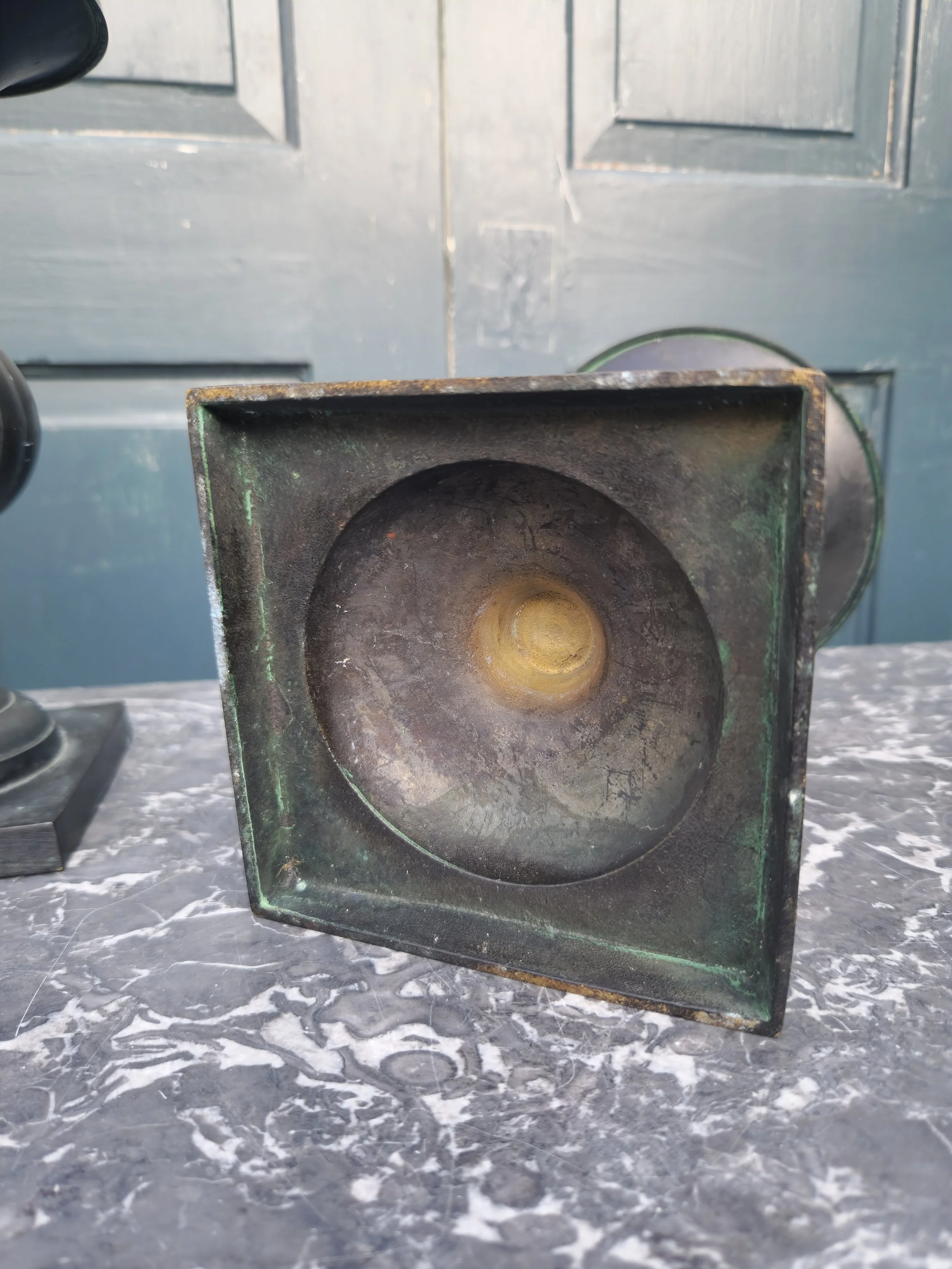 Pair of Bronze urns 10.jpg
