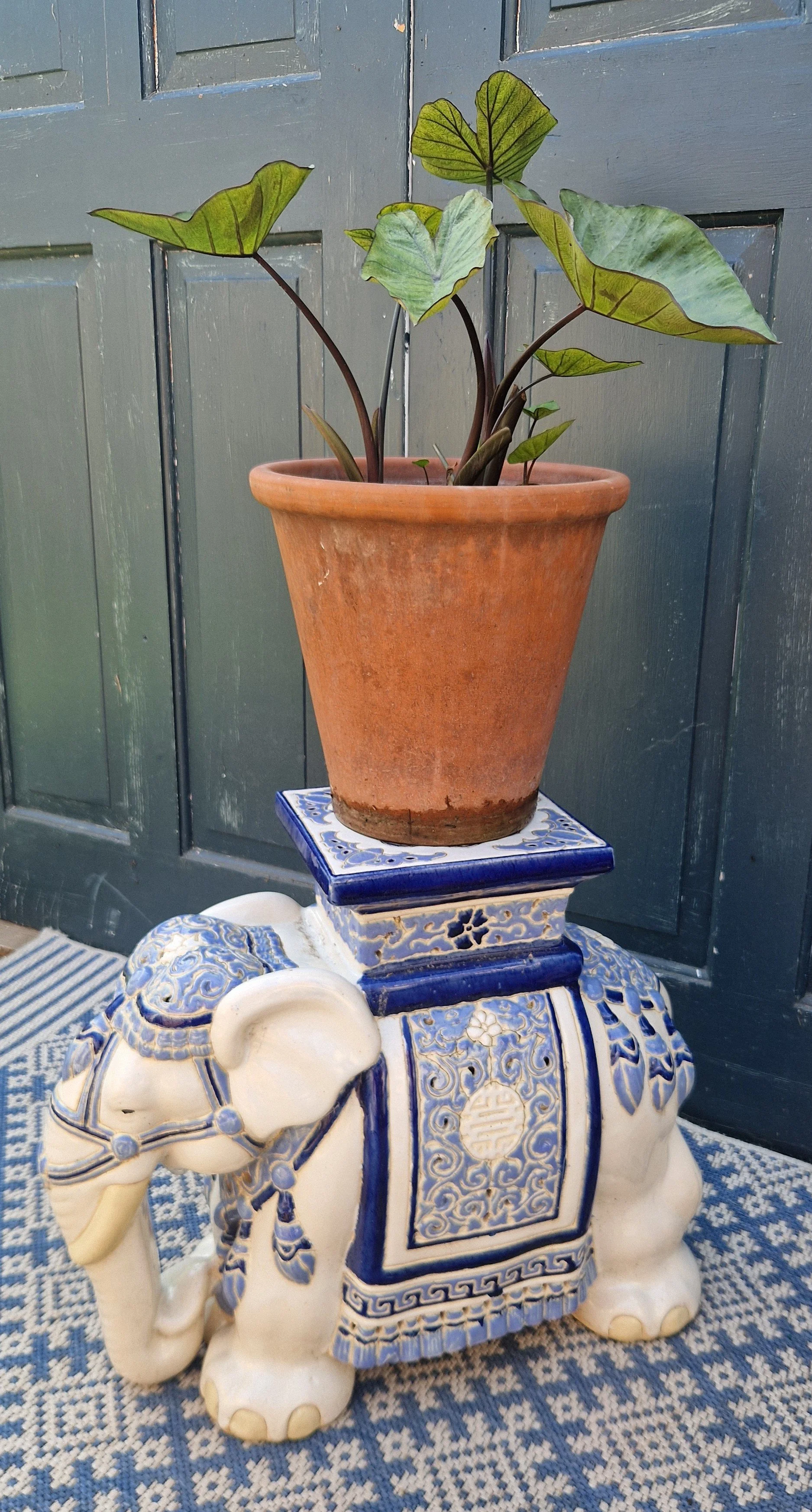 Ceramic Elephants pair 8.jpg
