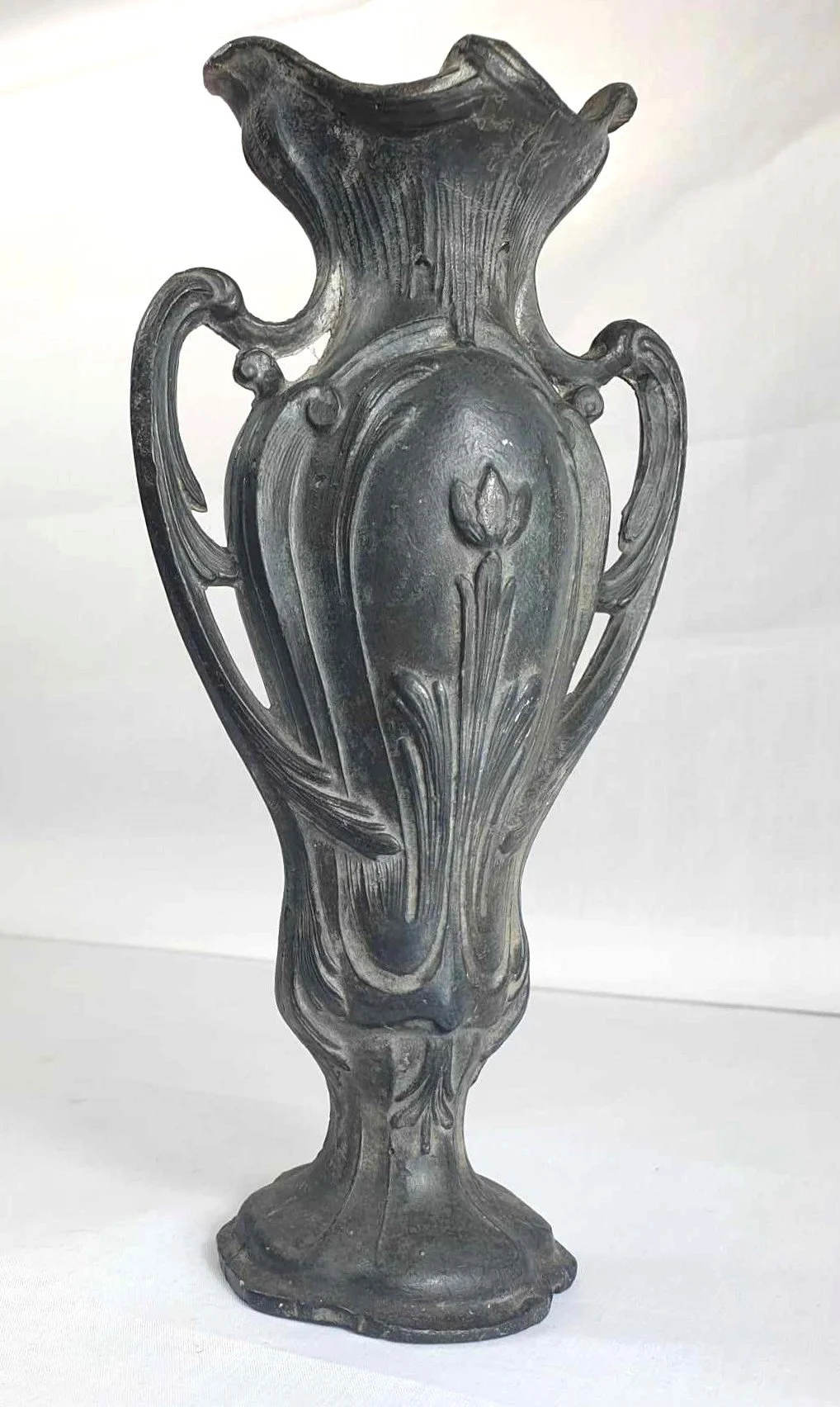Art Nouveau pewter flower vase 2.jpg