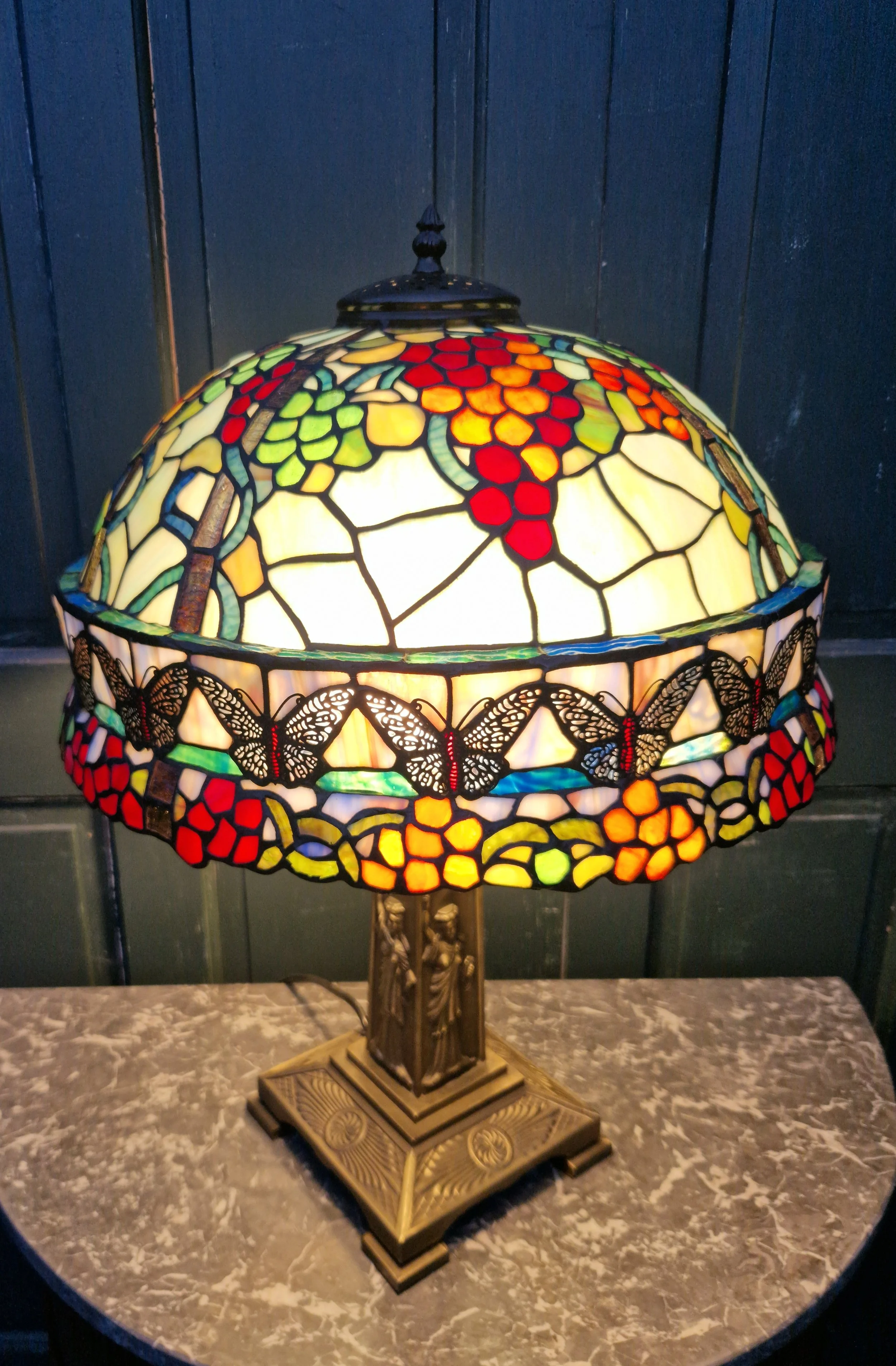 Tiffany style lamp 8.jpg