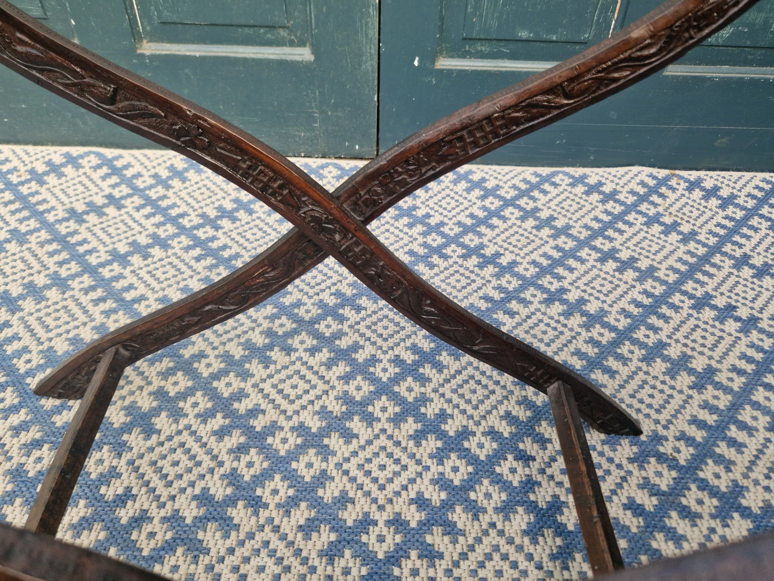 Chinese export butler’s tray table 11.jpg