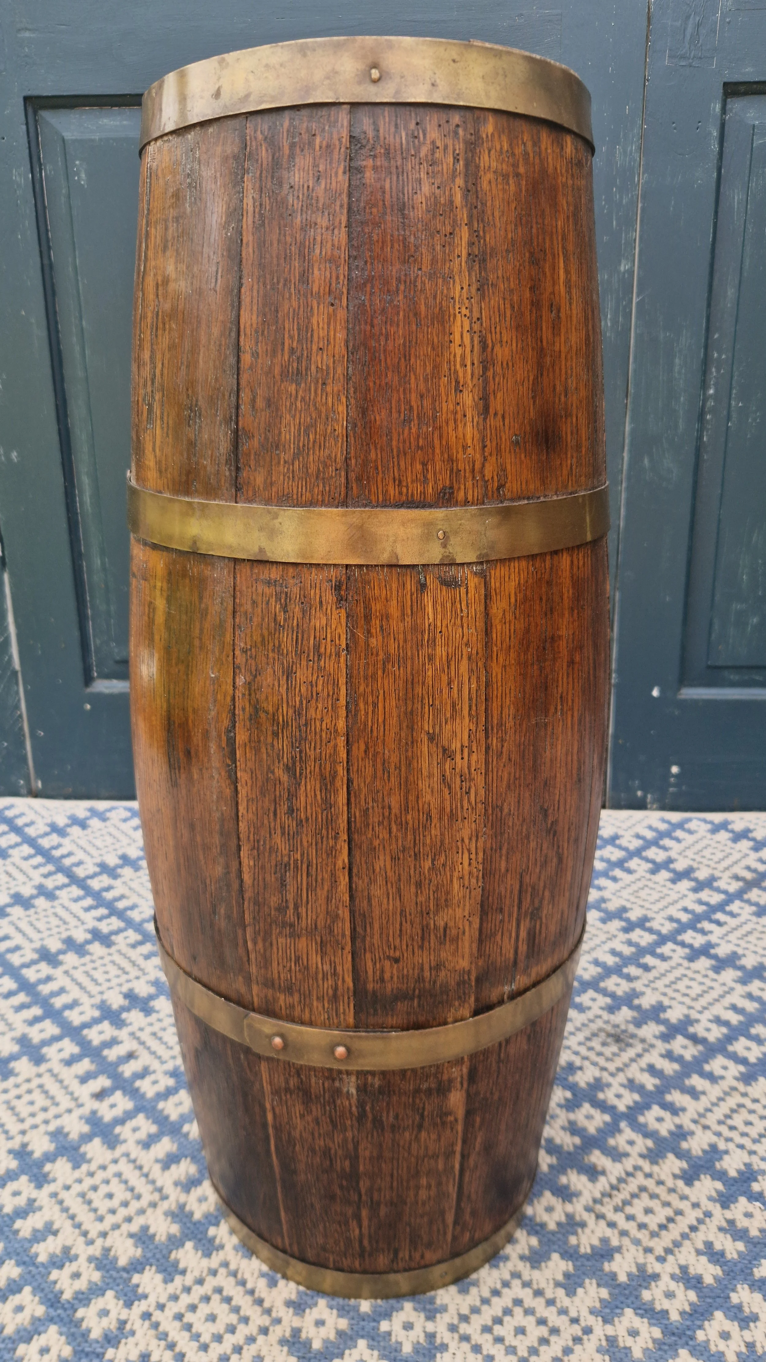 Brass bound oak barrel stick stand 1.jpg