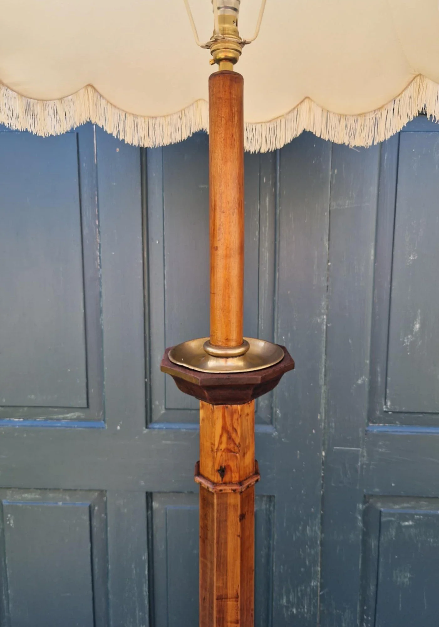 Octagonal standard lamp 10.1.jpg