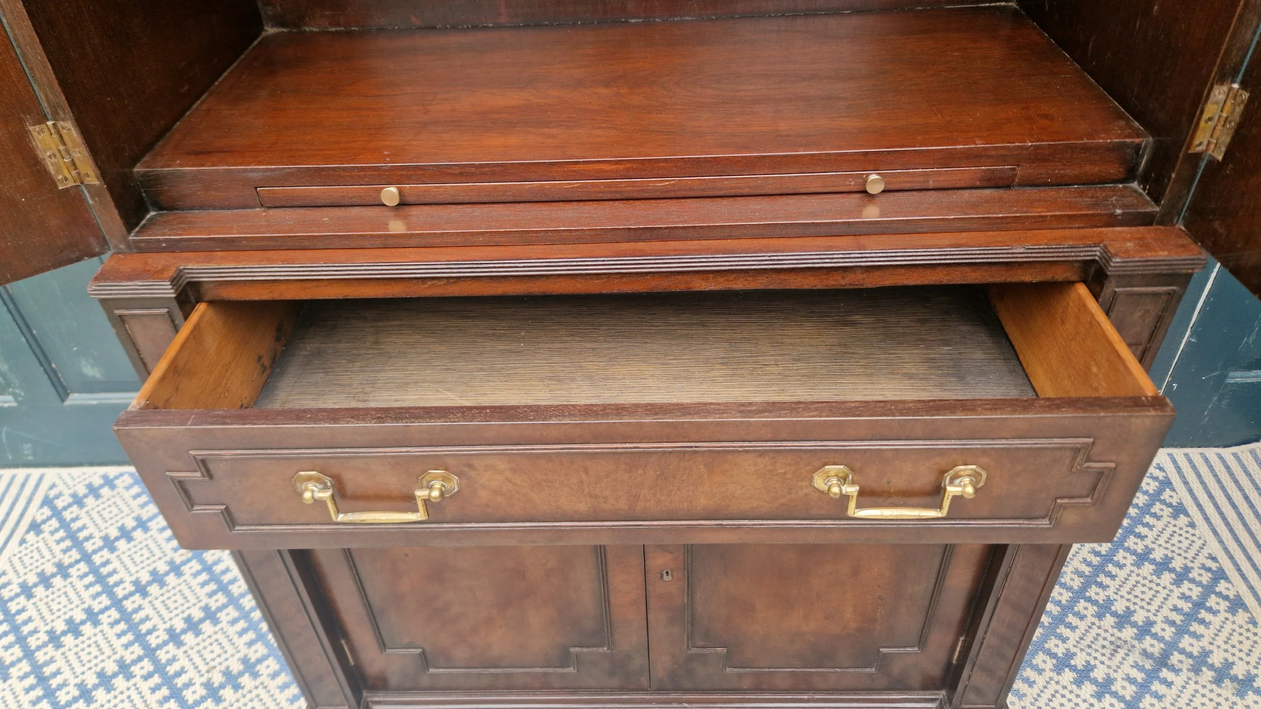 Egyptian revival Mahogany cabinet 9.jpg