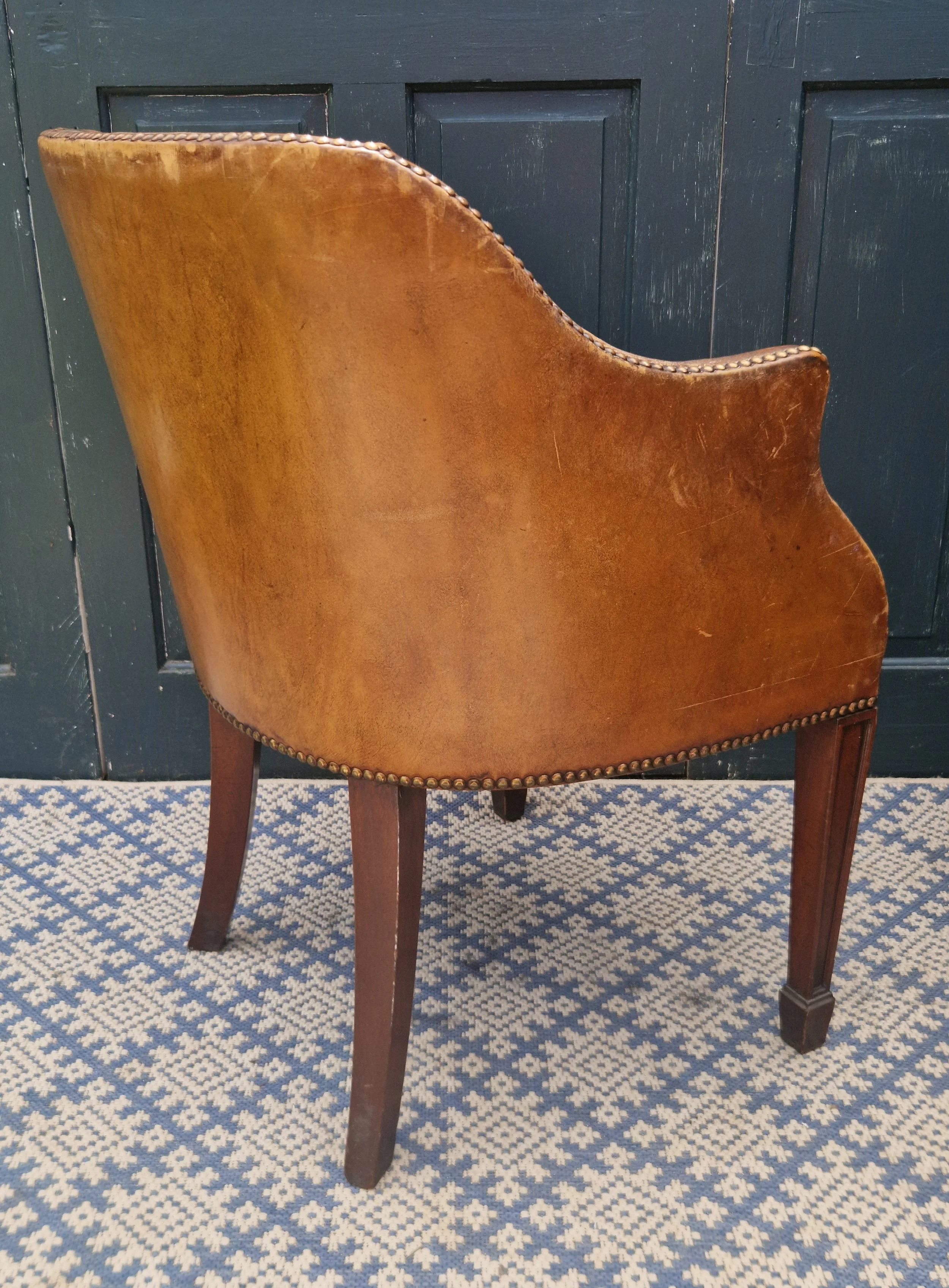 Leather tub chairs 18.jpg