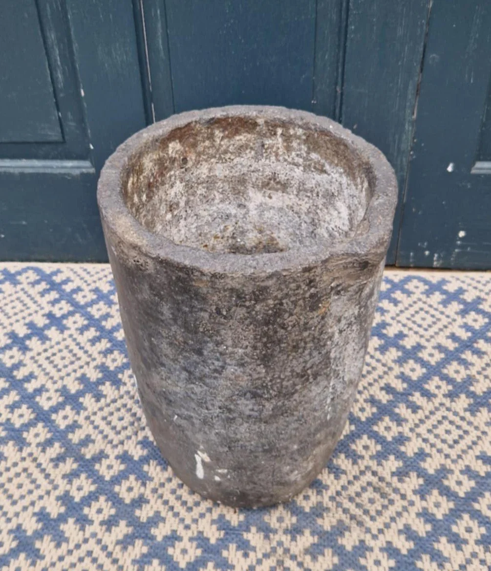 Foundry crucible 3.1.jpg