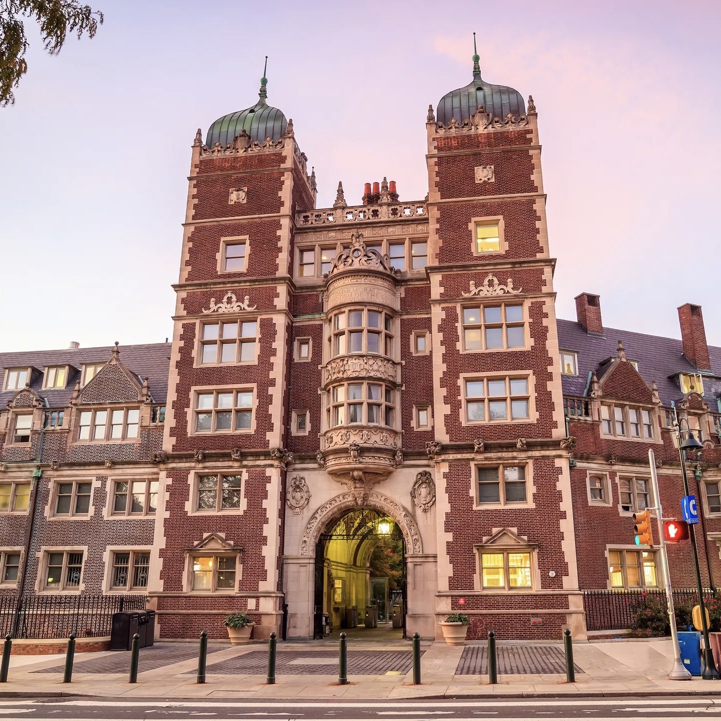 298 | How much of fundraising’s success depends on meaningful places?