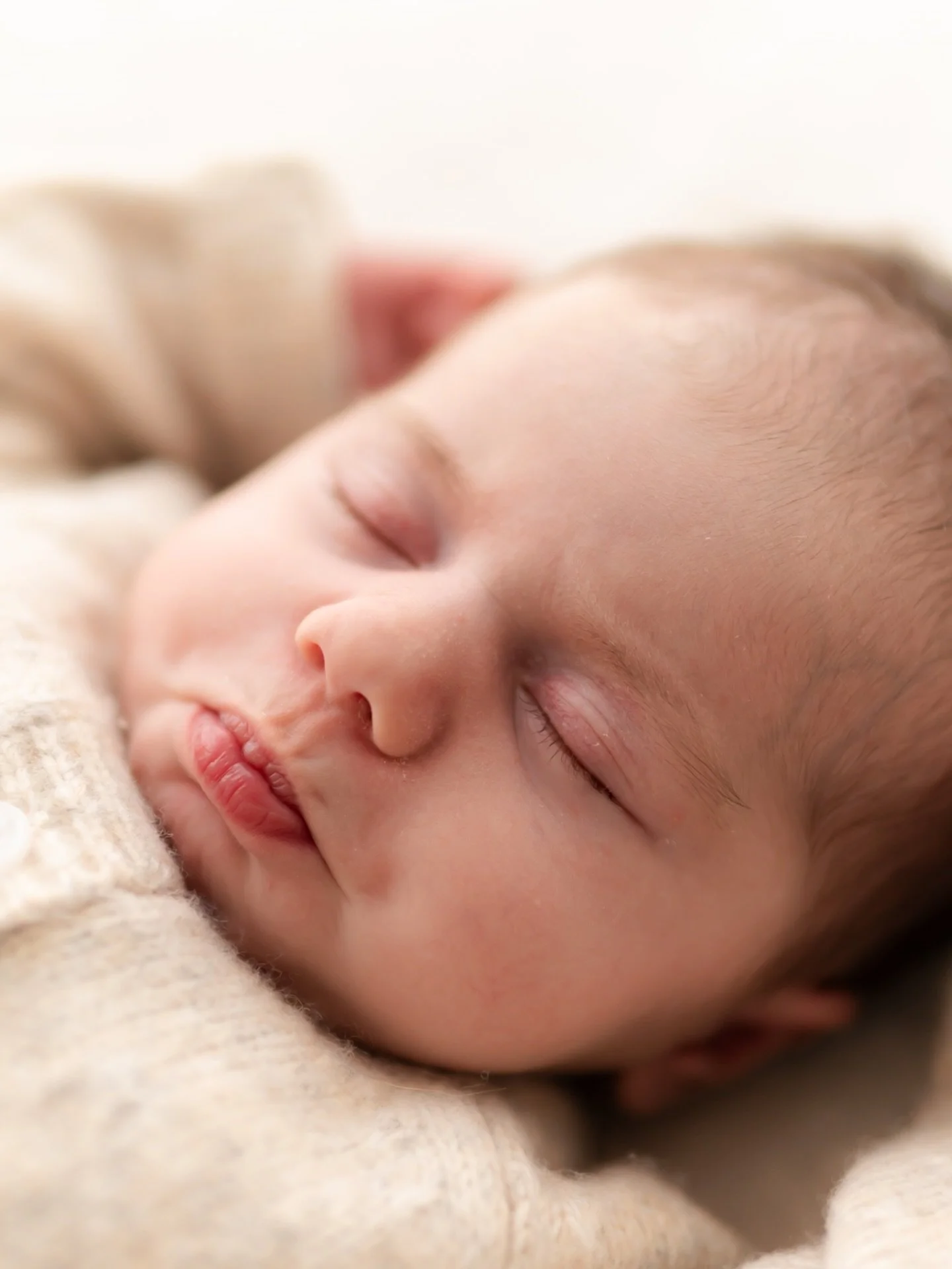 A moment for the pout 

#surreynewbornphotographer 
#camberleynewbornphotographer 
#guildfordnewbornphotographer 
#farnboroughnewbornphotographer 
#hampshirenewbornphotographer