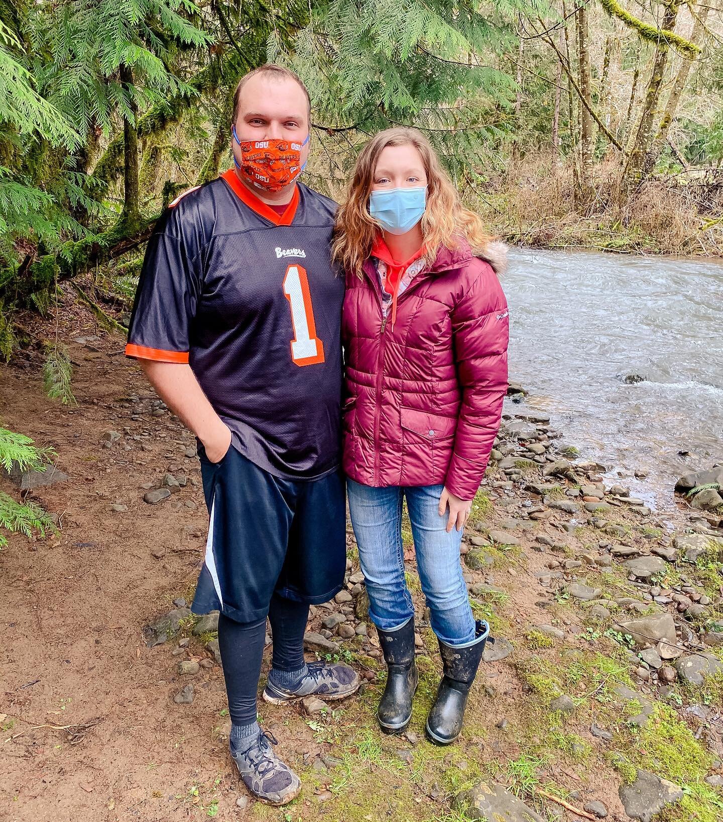 This weekend we celebrated the @specialolympics Polar Plunge!

This time last year I was dressed as a cute piggy and ran into the frigid Columbia River on my friend @jordanlindahl Team Hollywood. The polar plunge helps fund special Olympics activitie