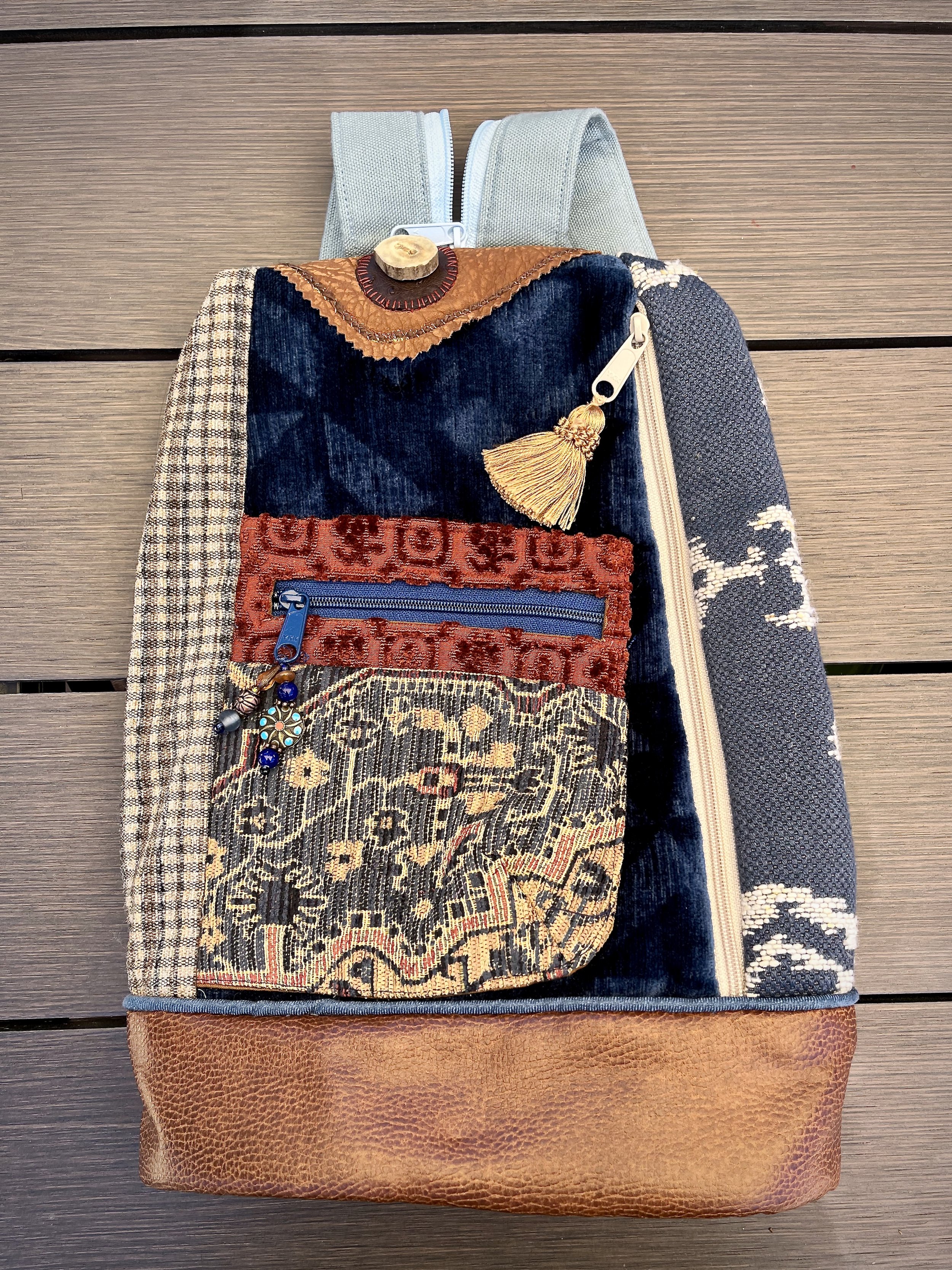 Santa Fe - 15" convertible backpack/sling bag