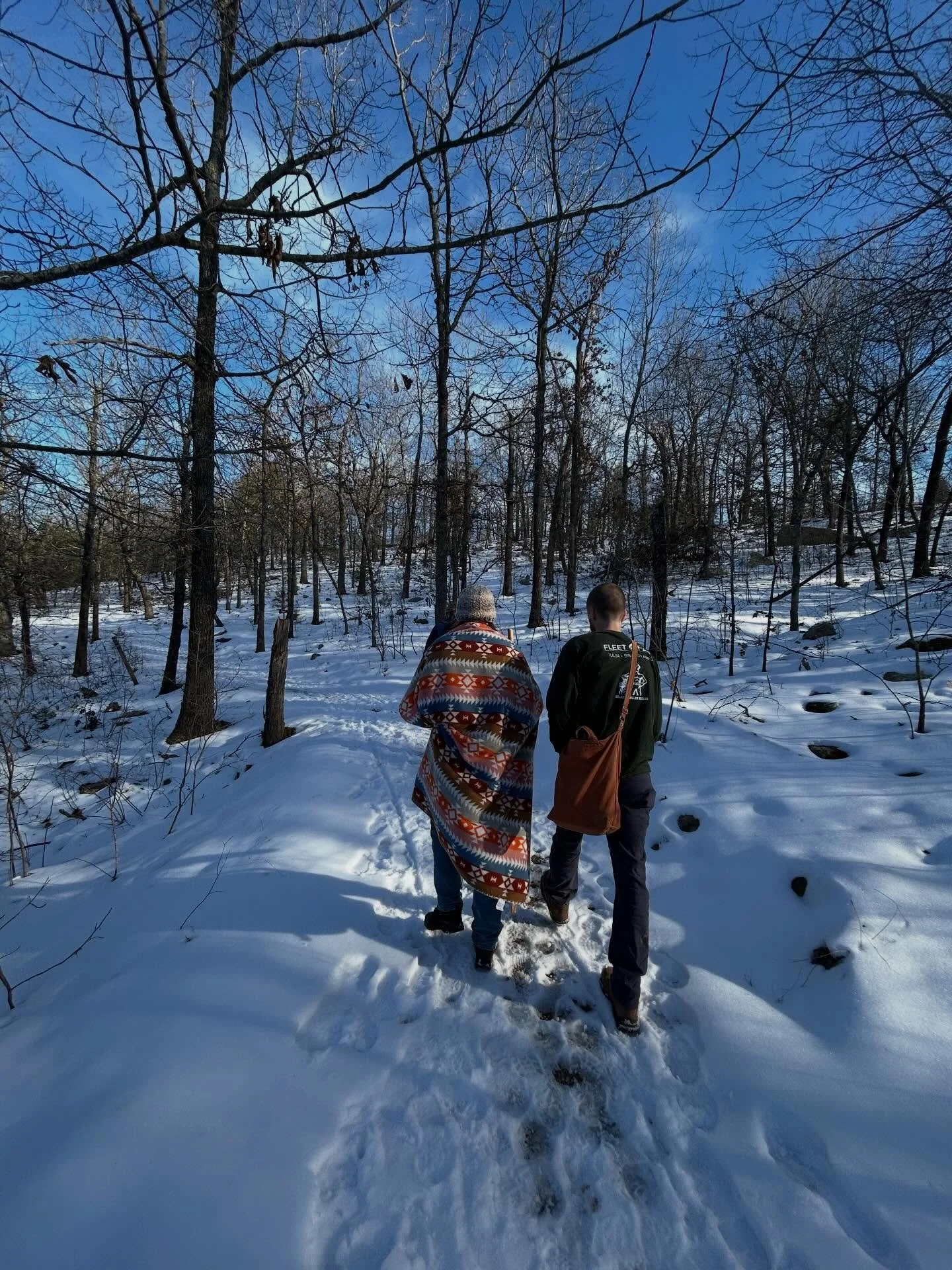 A snowy Art Hike is such a treat! In 4.5 years of having these monthly hikes, this was only the 2nd time getting to hike in a winter wonderland❄️ We made art work and talked about what we LOVE about the forest- whether it be the sounds, the animals, 