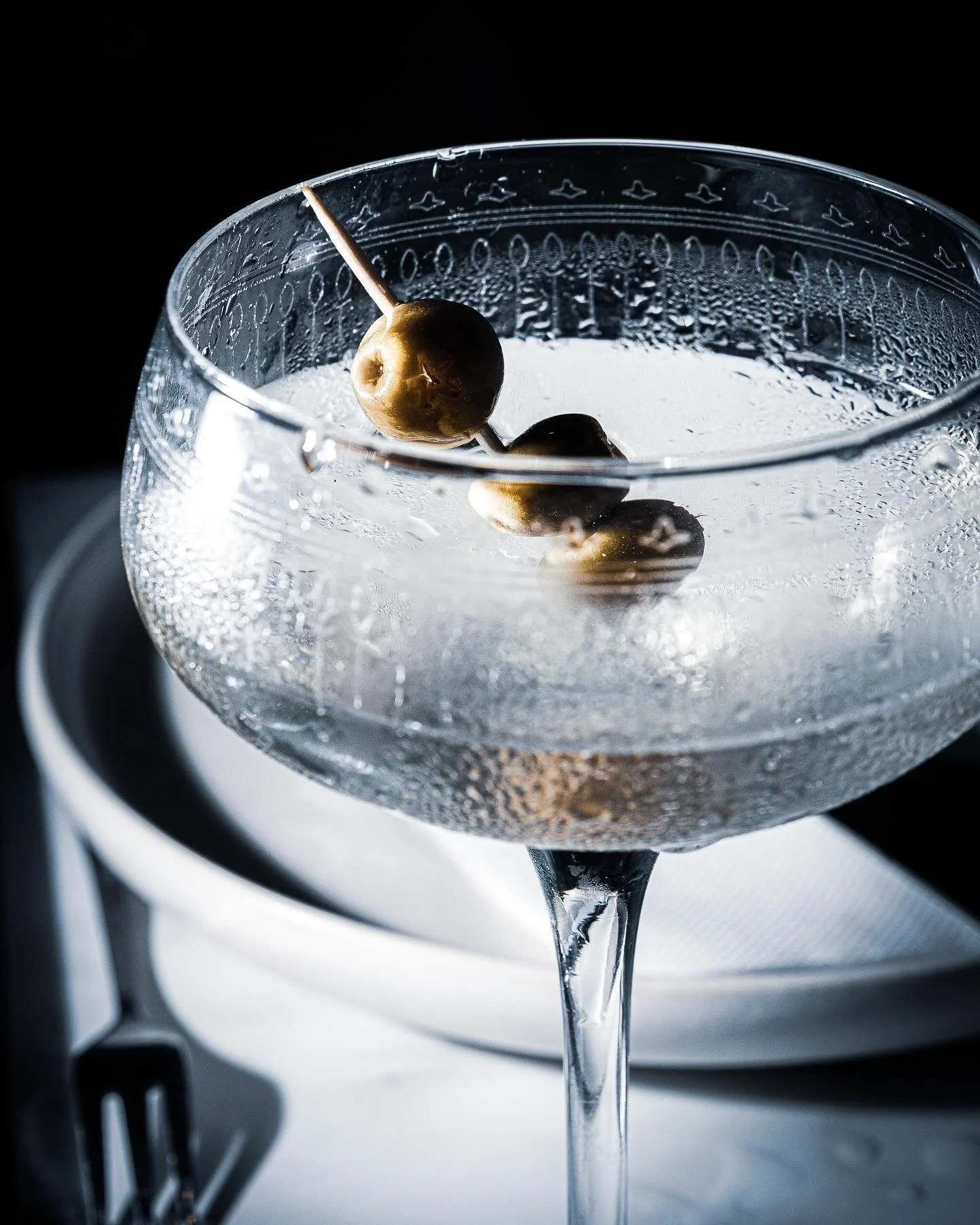 The Dirty Martini. 🫒🍸 Don&rsquo;t even ask if it&rsquo;s vodka or gin&hellip; Thank you to @bistrovuecoffs for your hospitality!

#delicious #foodphotography #coffsharbour