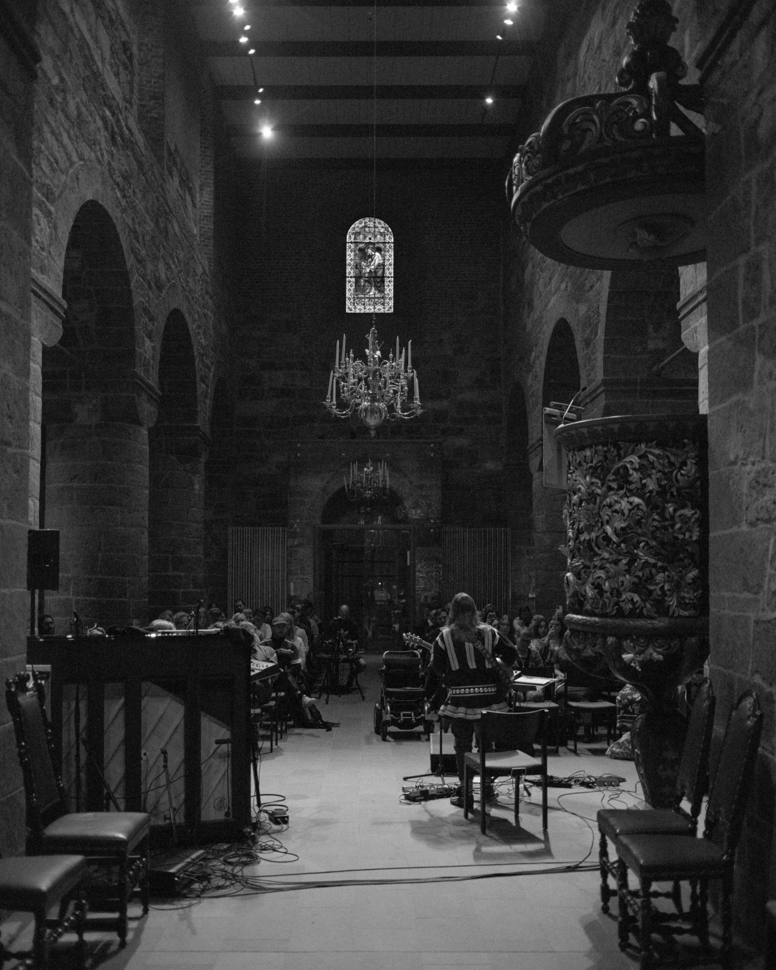 gamle_aker_kirke_-10.jpg