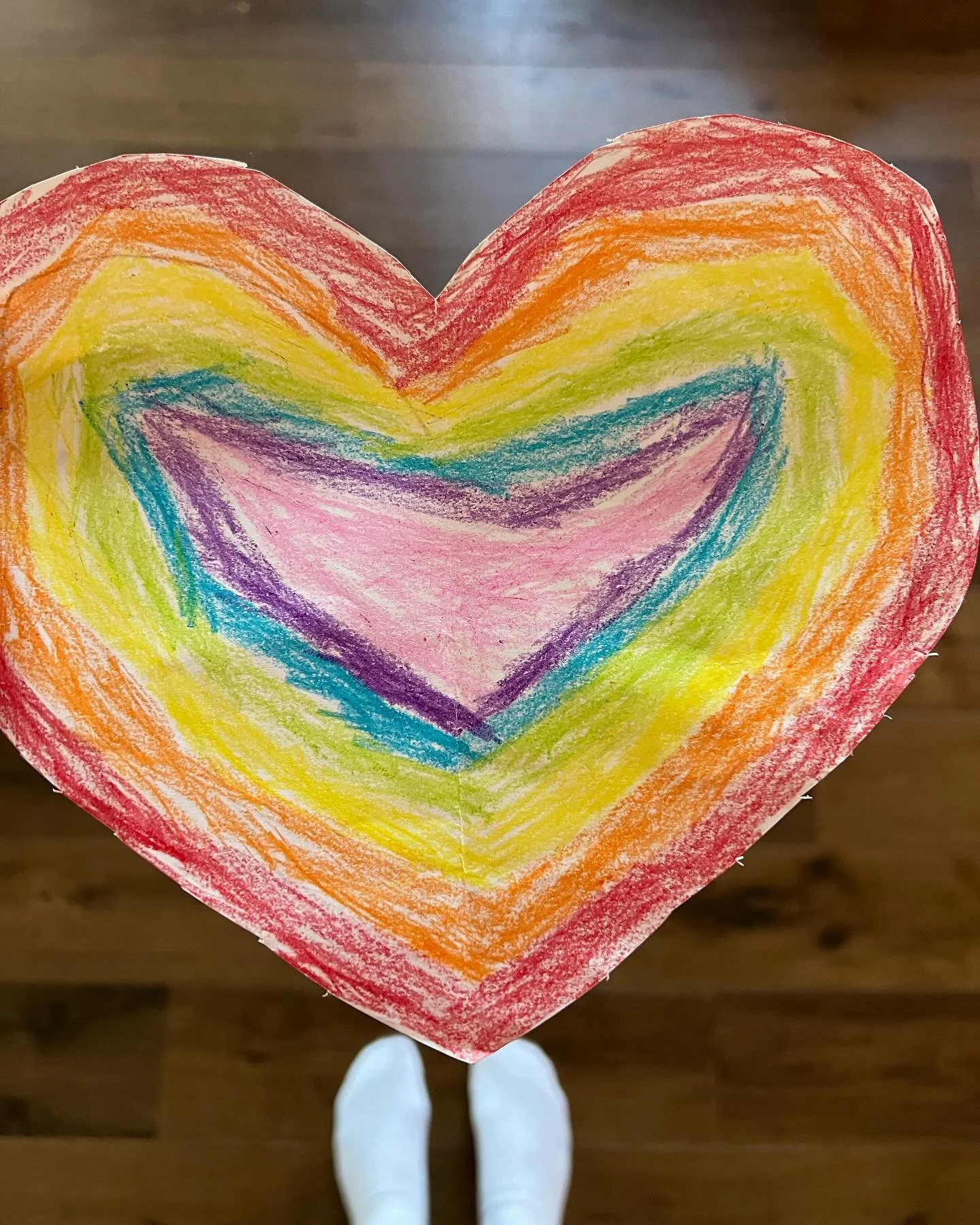 Feeling the most Lβ€οΈVE in the world from those who matter most! Absolutely touching to receive their creative work of art everyday. Love my little sweethearts so much!! π₯° #Healing #artwork #masterpieces #love #art #heartfelt #recovery #fcancer