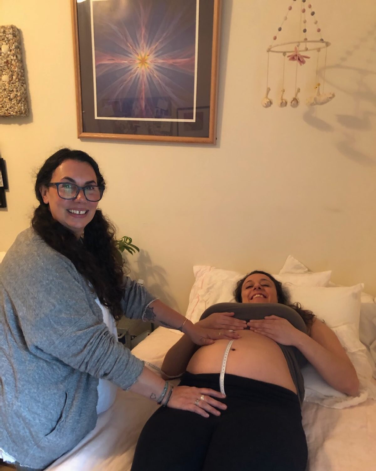 I love, love my midwife!! @dinamidwife ❤️ I want you to love your birth team too.  It&rsquo;s important. 

My biggest stress during my first trimester was finding the right midwife for me and my baby. Unfortunately, I was surprised to discover how ma
